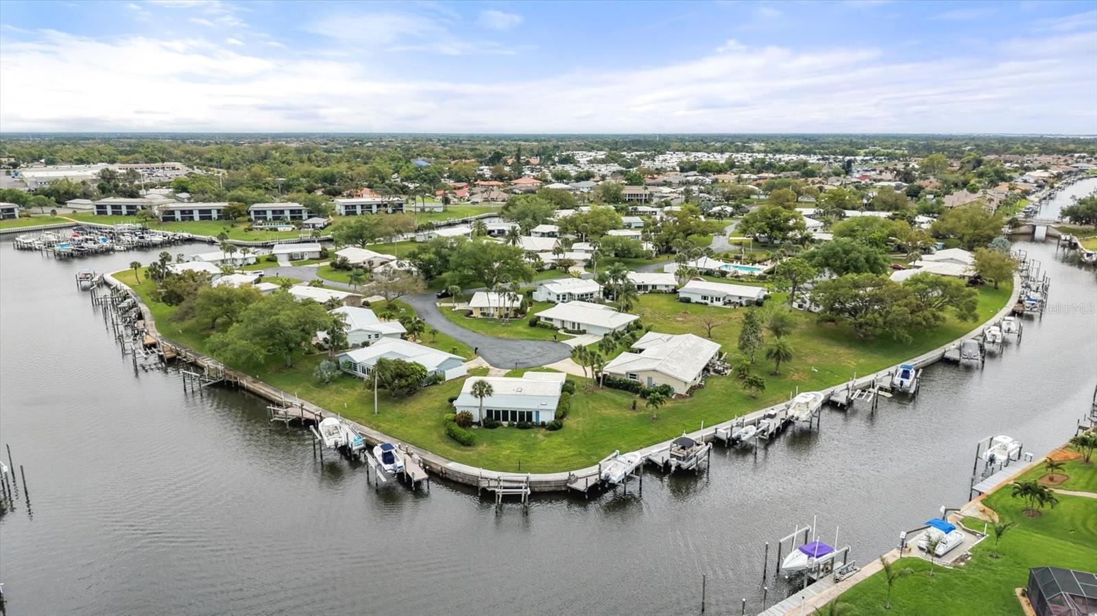 Image 44 of 56 For 35 Oakwood Drive N 35