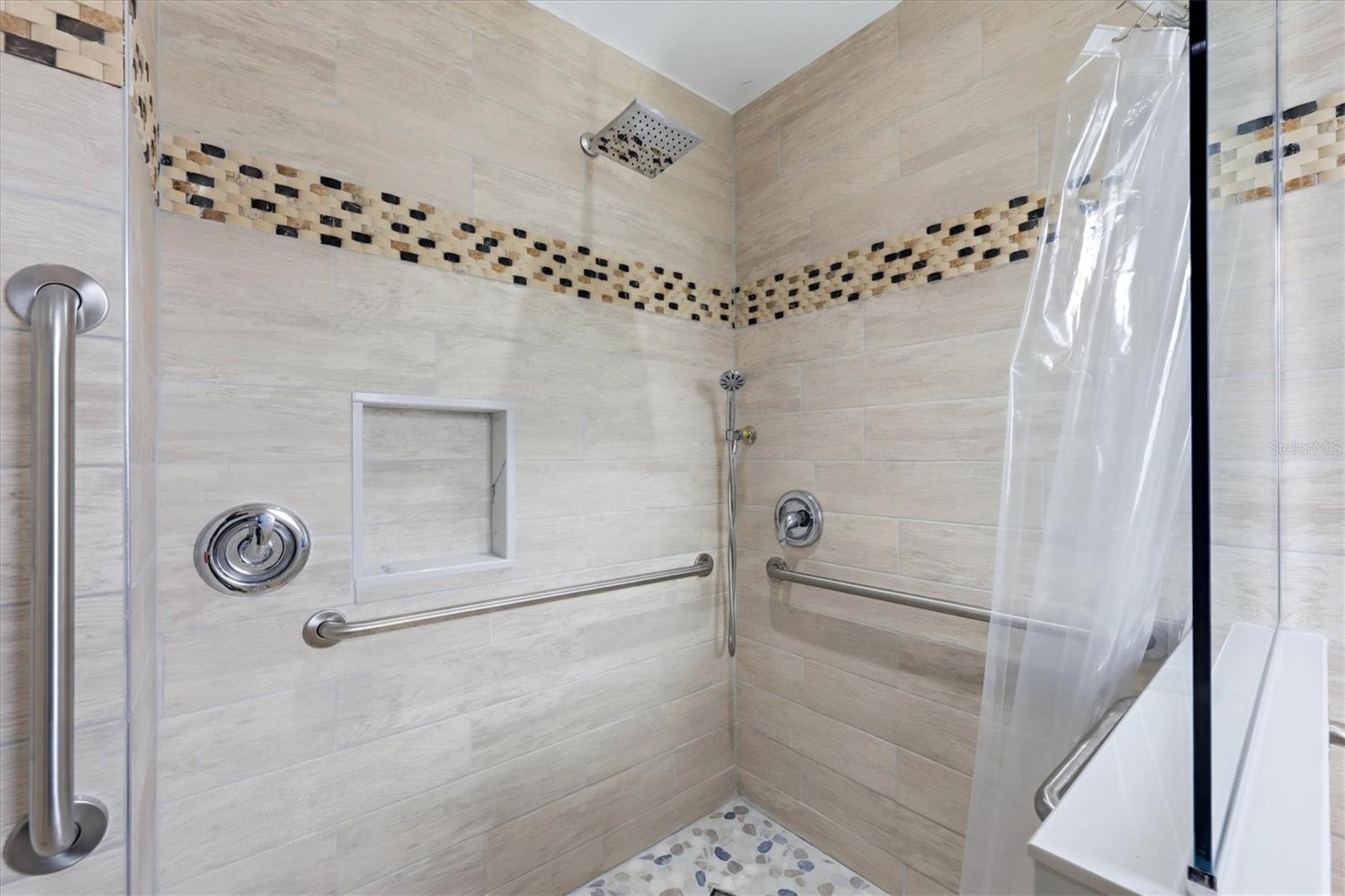 Image 21 of 45 For 58 Windsor Drive