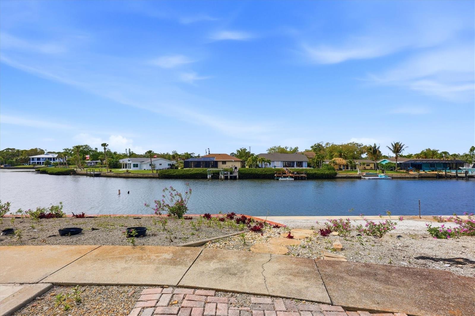 Image 32 of 45 For 58 Windsor Drive