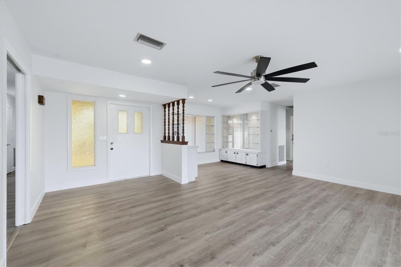 Image 4 of 45 For 58 Windsor Drive