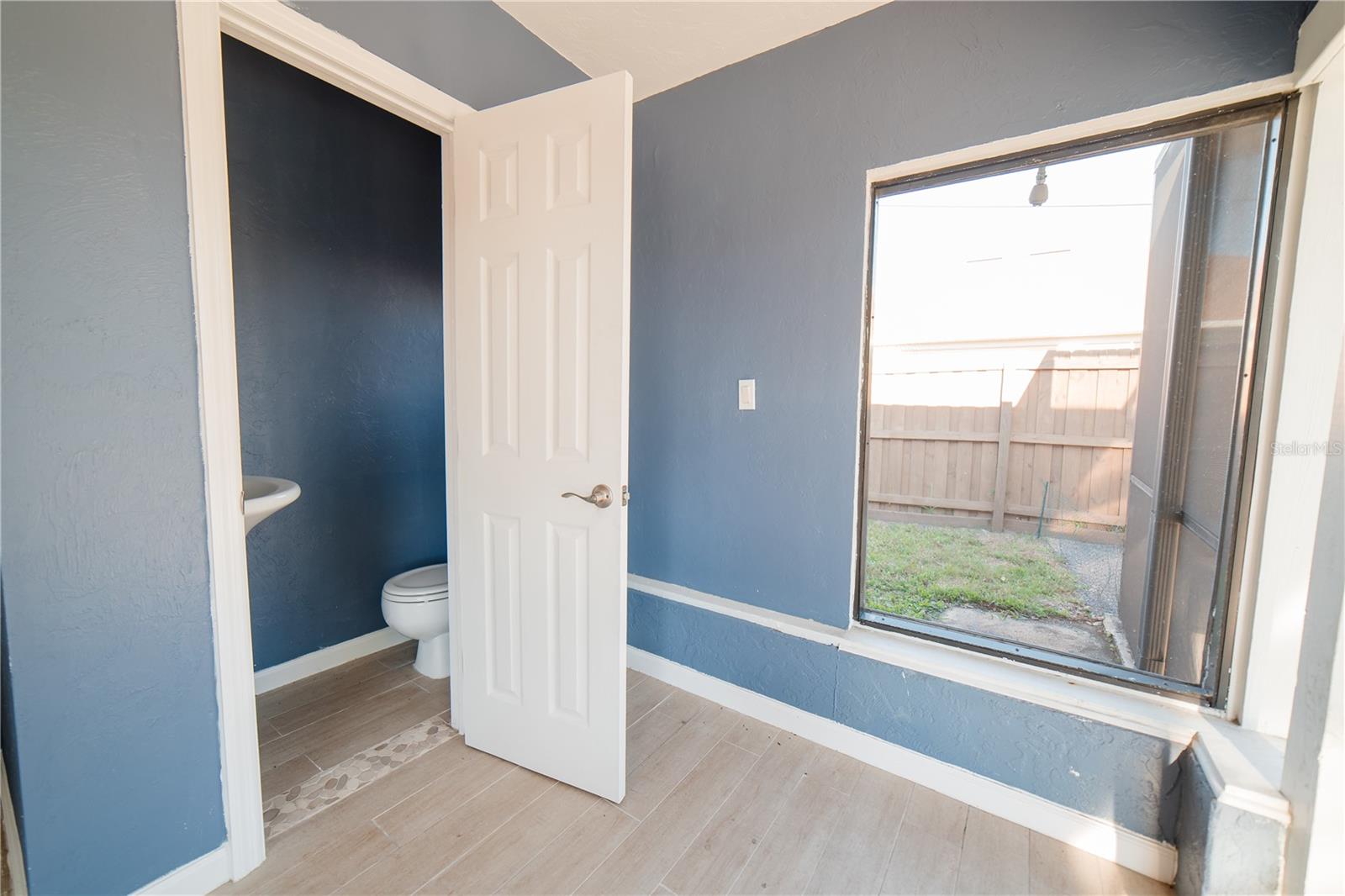 Image 26 of 37 For 35 Stanford Road