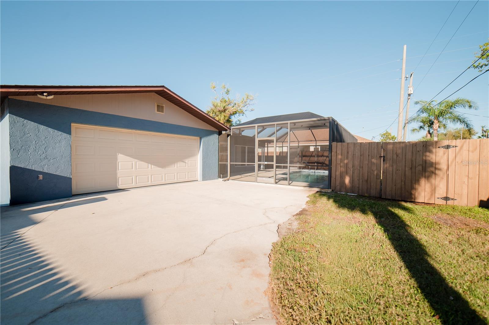 Image 30 of 37 For 35 Stanford Road