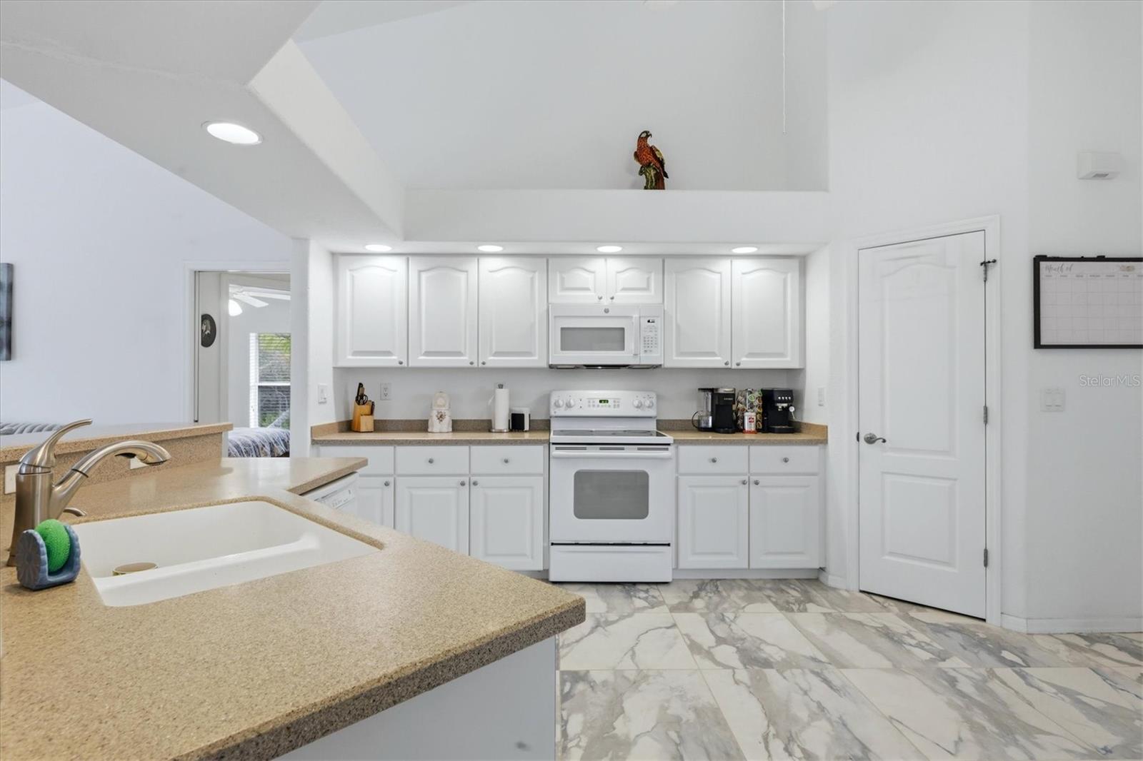 Image 13 of 50 For 300 Baytree Drive