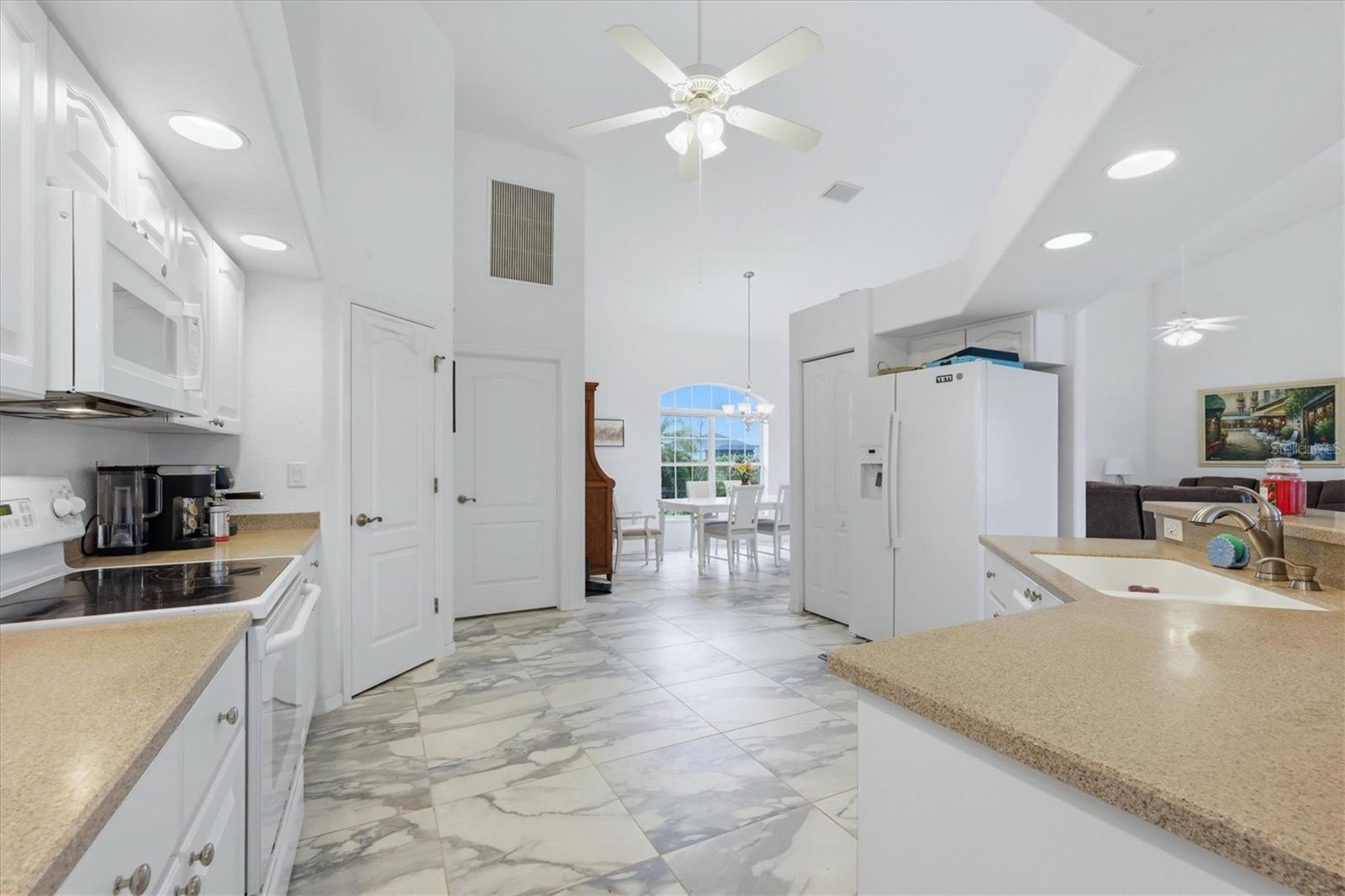 Image 15 of 50 For 300 Baytree Drive