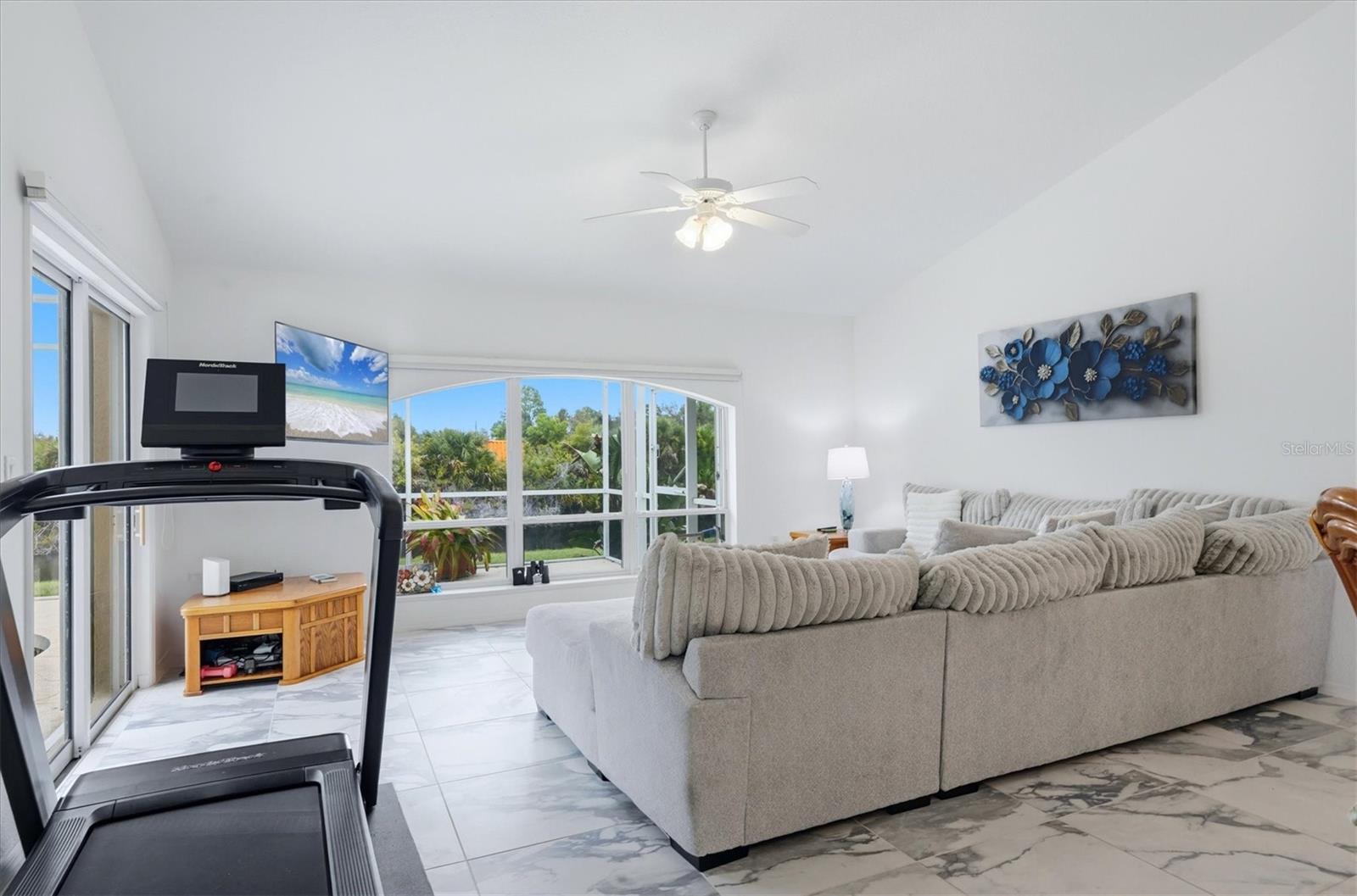 Image 17 of 50 For 300 Baytree Drive