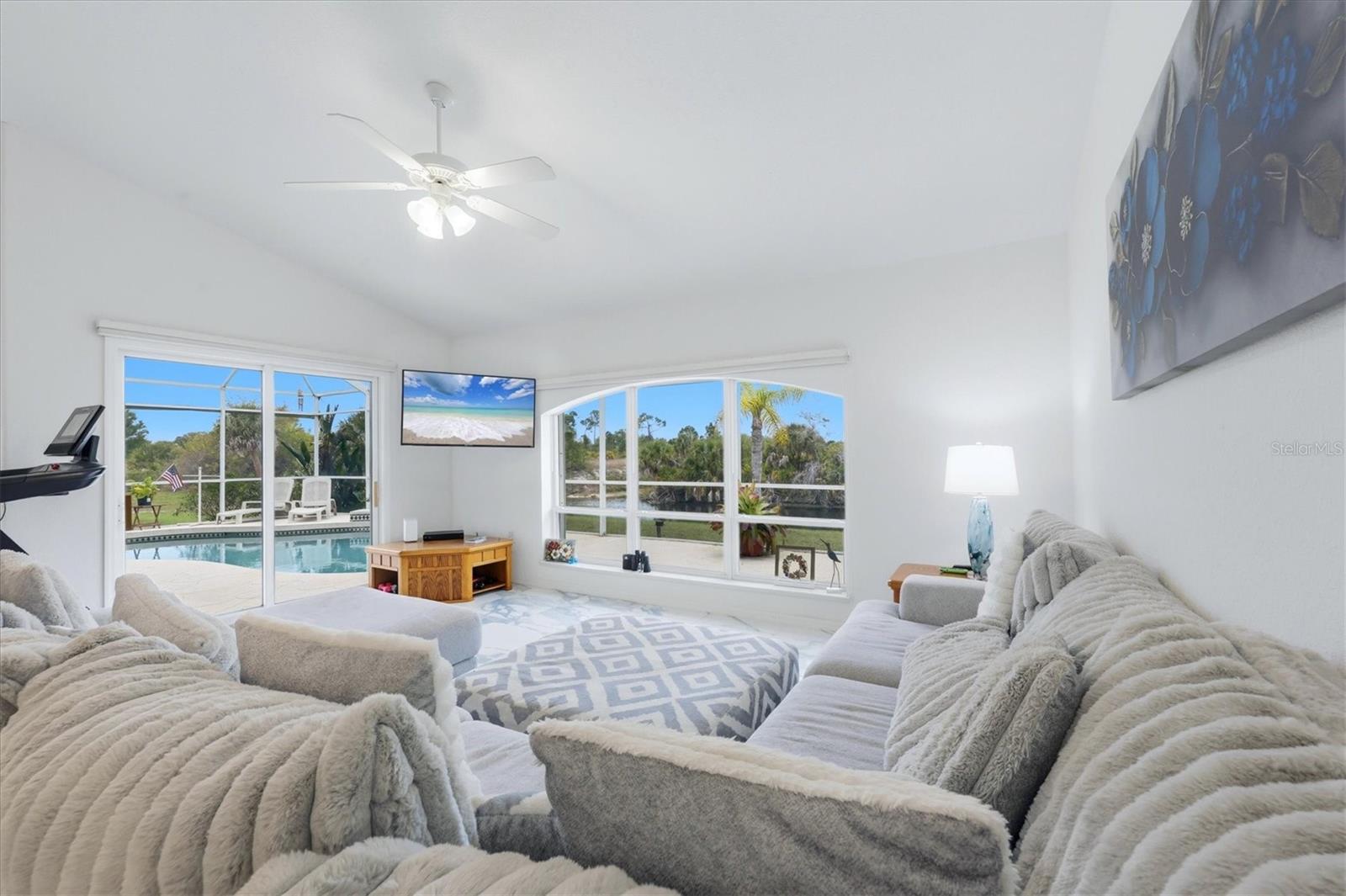 Image 18 of 50 For 300 Baytree Drive