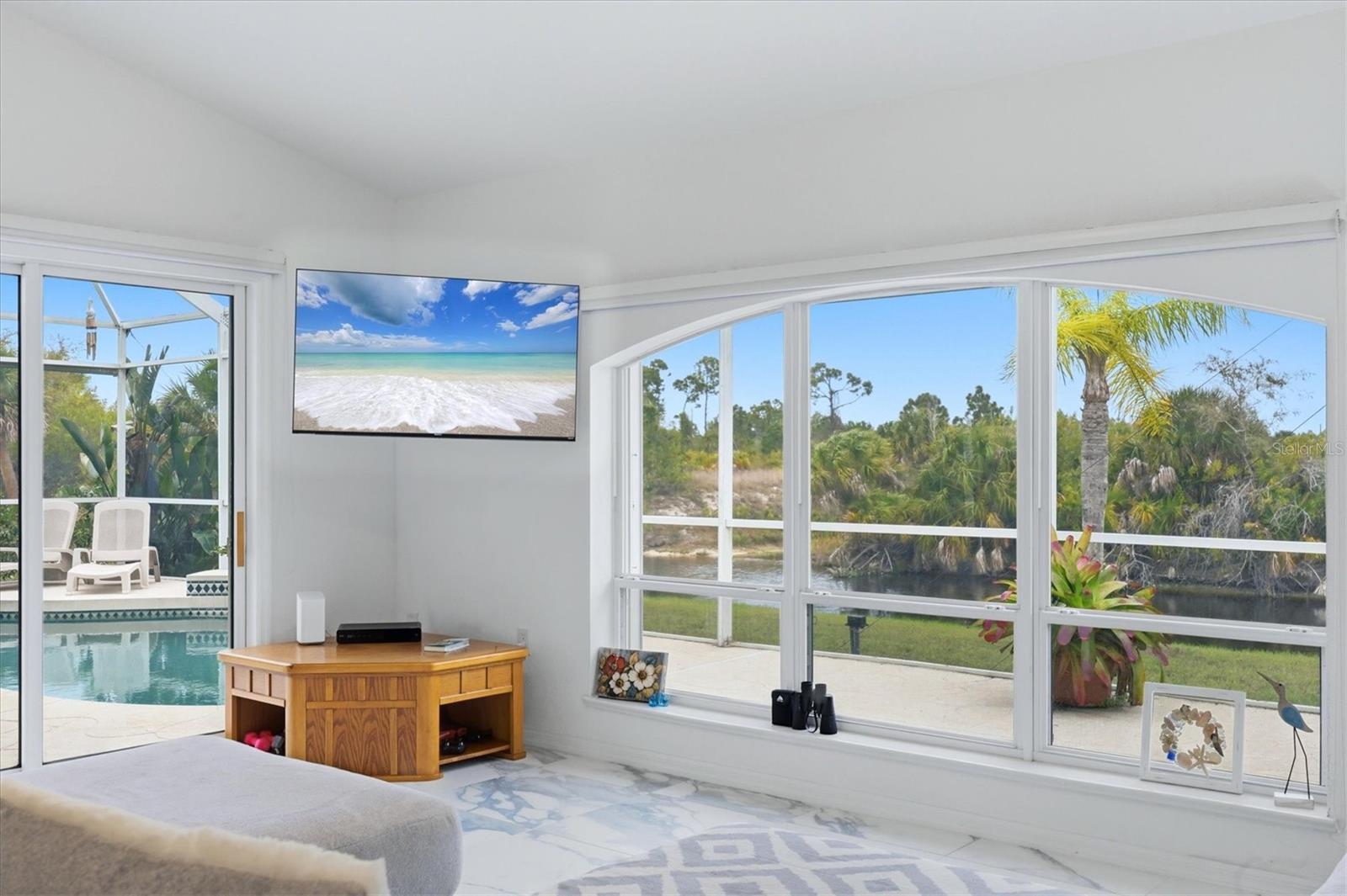 Image 19 of 50 For 300 Baytree Drive