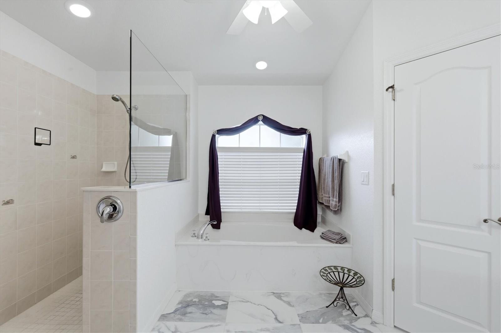 Image 26 of 50 For 300 Baytree Drive