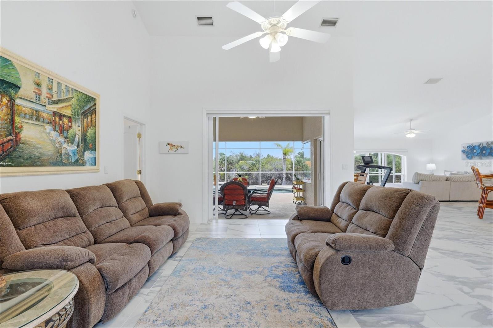 Image 5 of 50 For 300 Baytree Drive