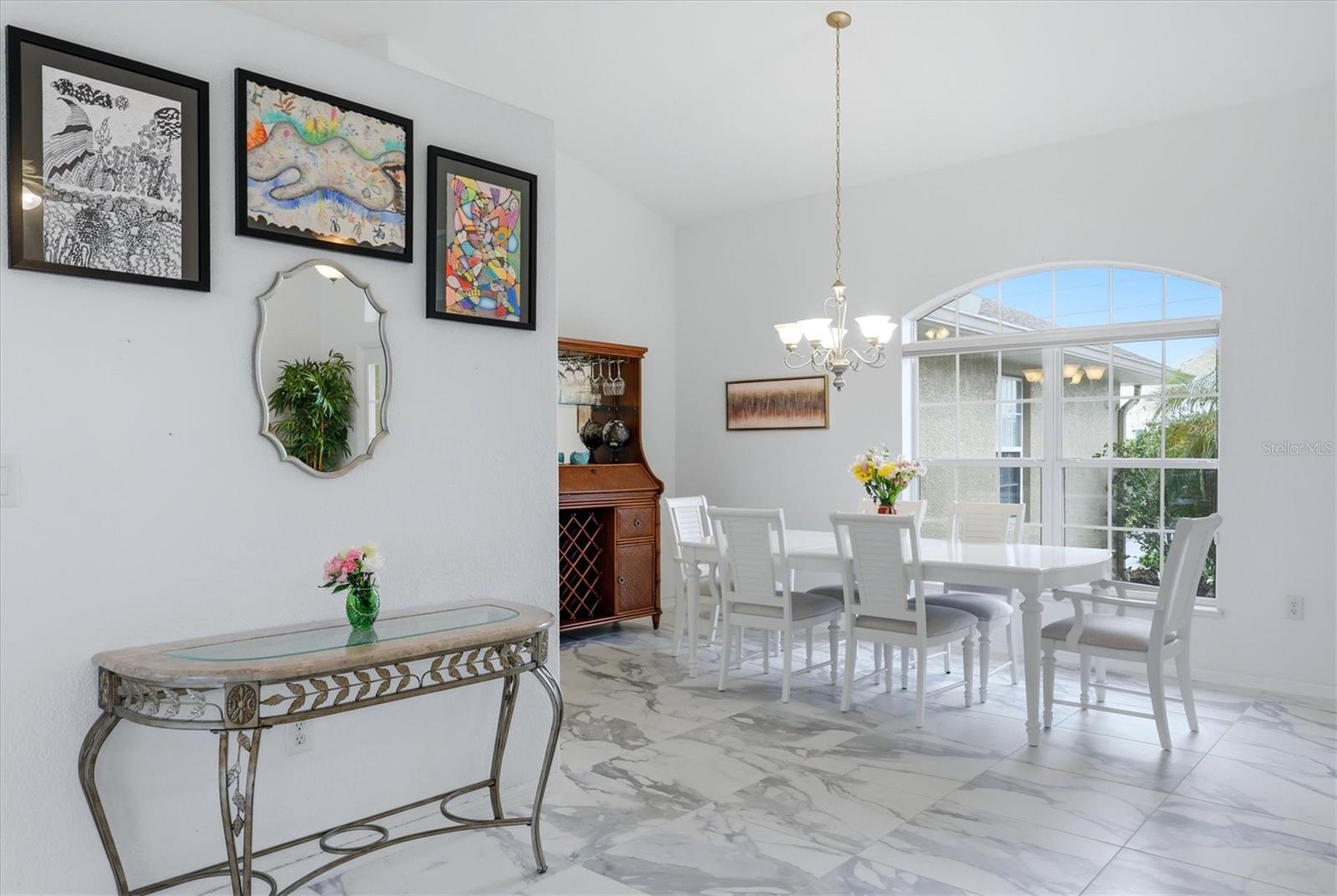 Image 9 of 50 For 300 Baytree Drive