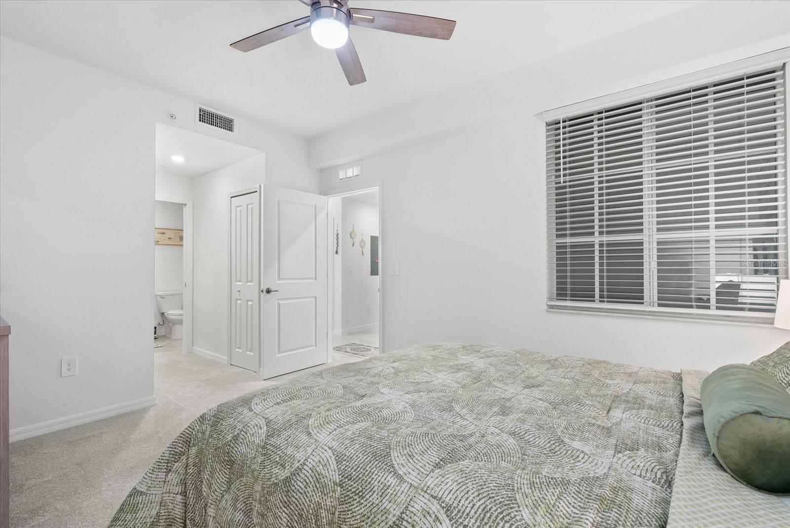 Image 24 of 55 For 17570 Opal Sand Drive 302