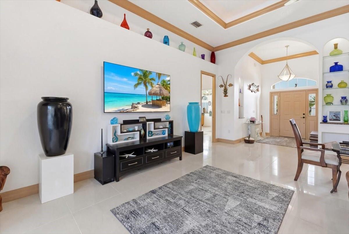 Image 11 of 72 For 185 Rotonda Boulevard E