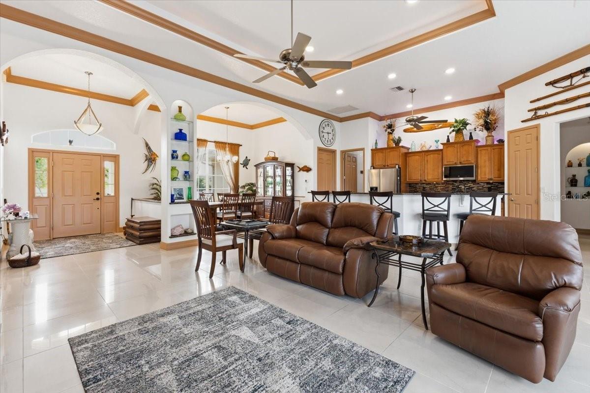 Image 12 of 72 For 185 Rotonda Boulevard E