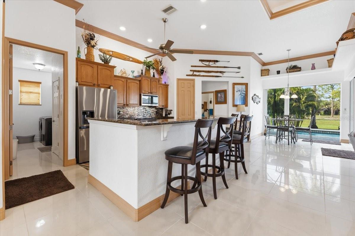 Image 21 of 72 For 185 Rotonda Boulevard E