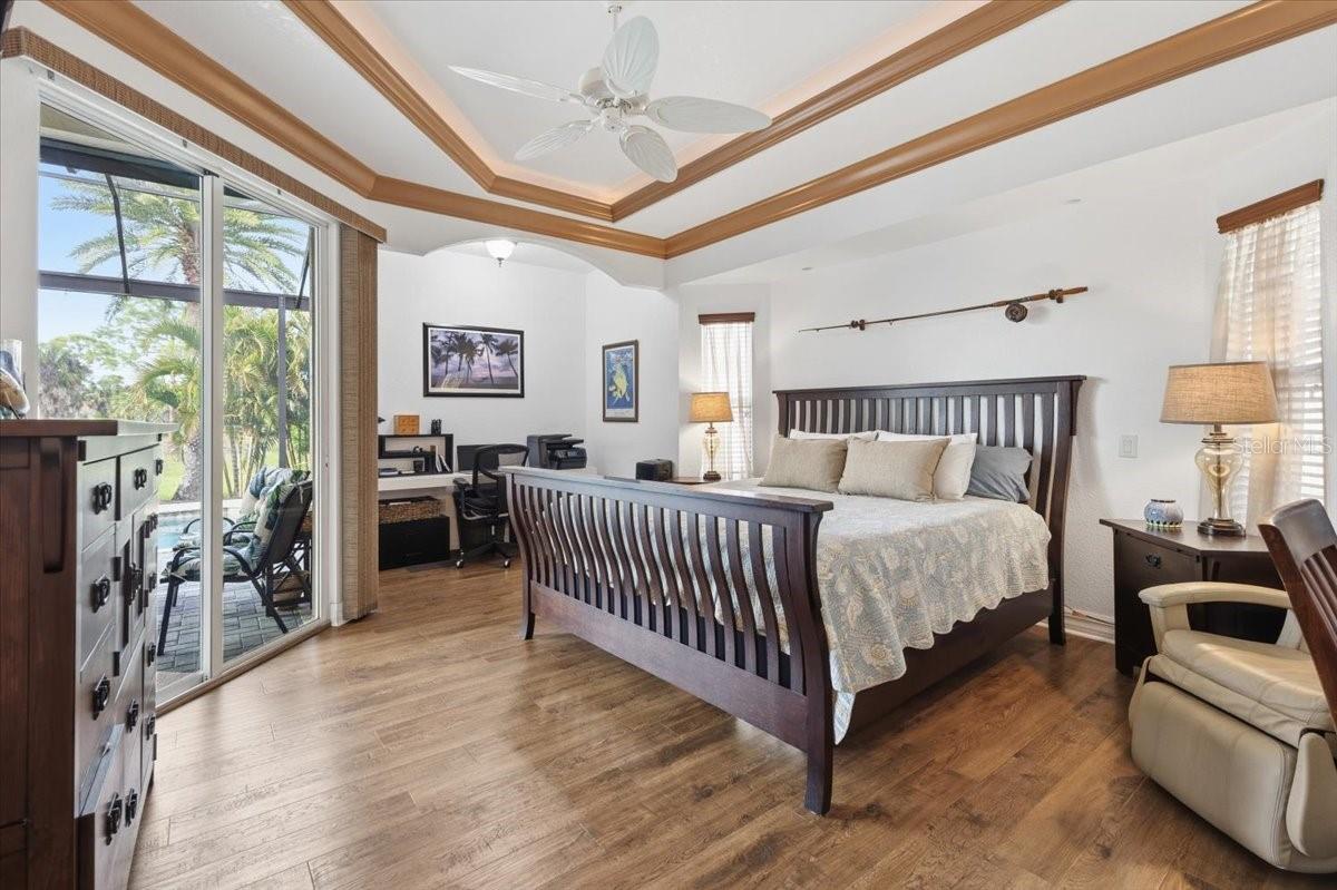 Image 22 of 72 For 185 Rotonda Boulevard E