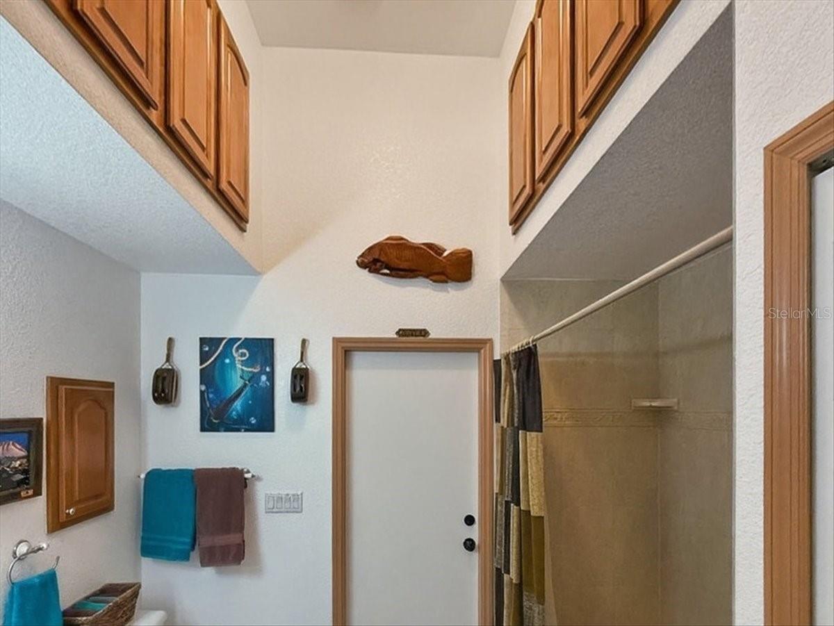 Image 39 of 72 For 185 Rotonda Boulevard E