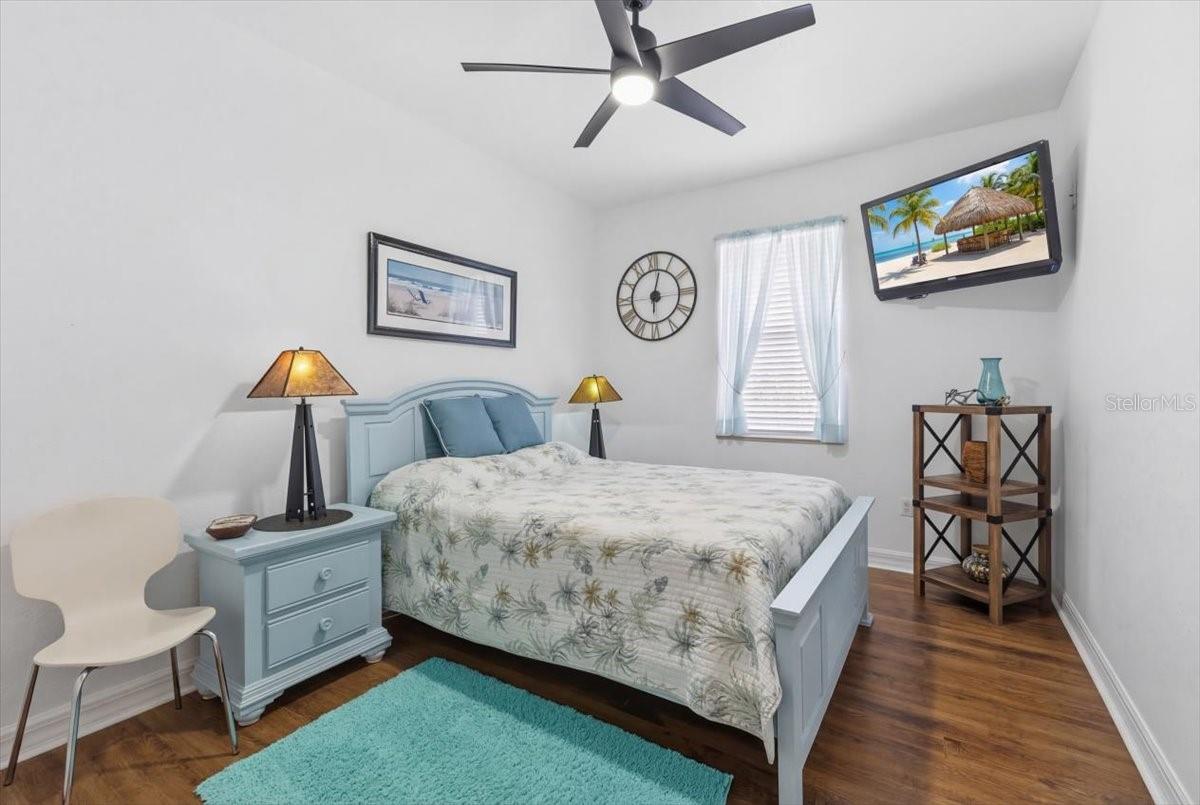 Image 40 of 72 For 185 Rotonda Boulevard E