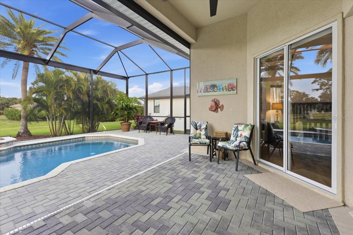 Image 48 of 72 For 185 Rotonda Boulevard E