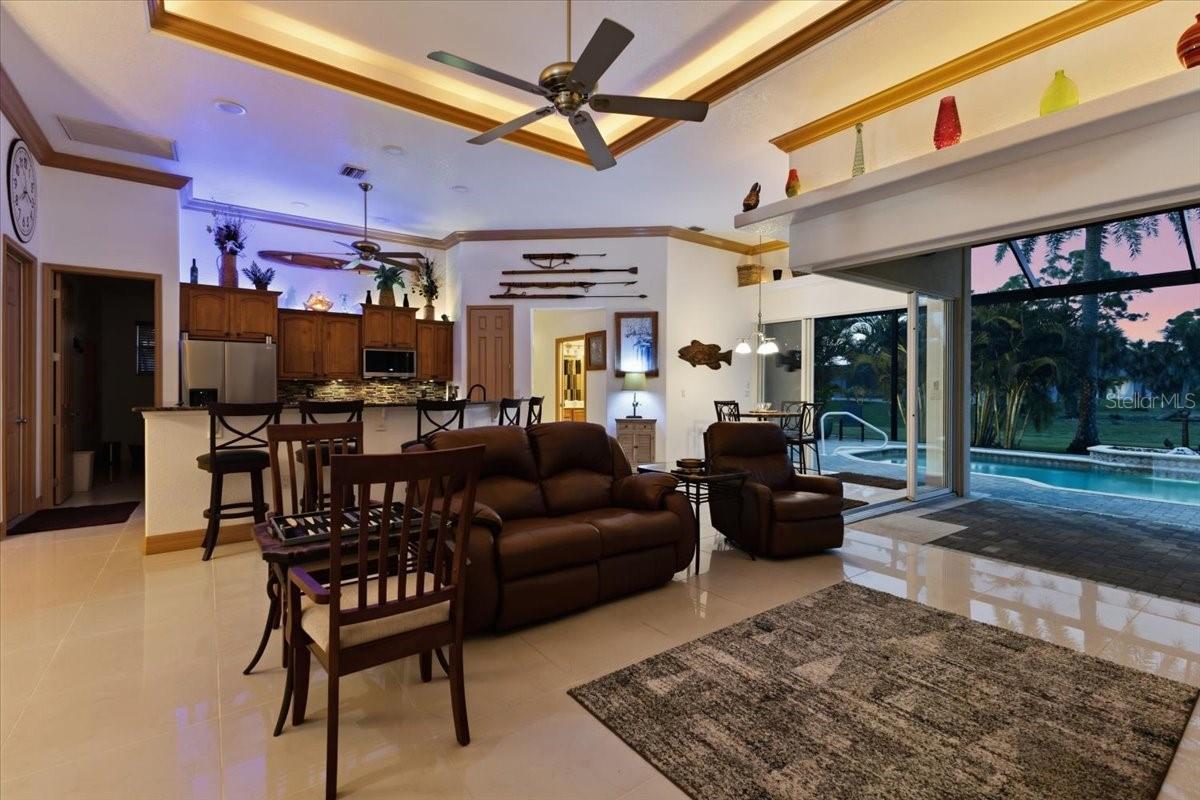 Image 58 of 72 For 185 Rotonda Boulevard E