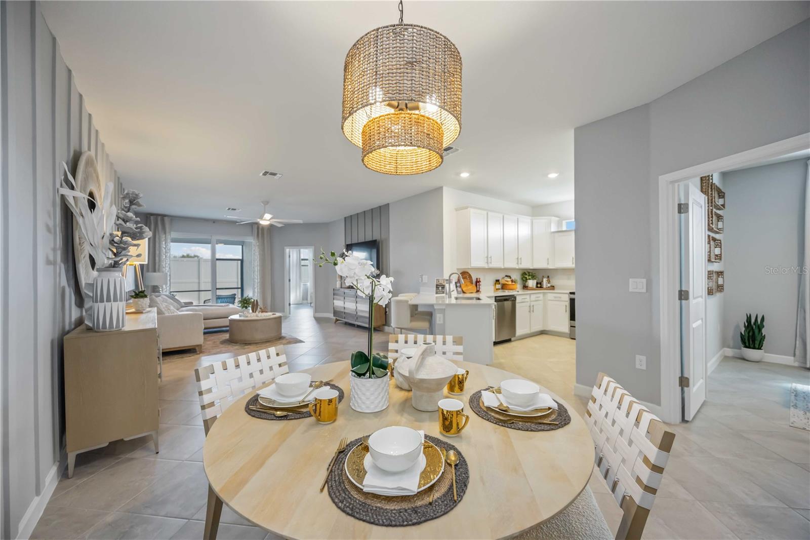 Image 12 of 57 For 8462 Water Lily Court