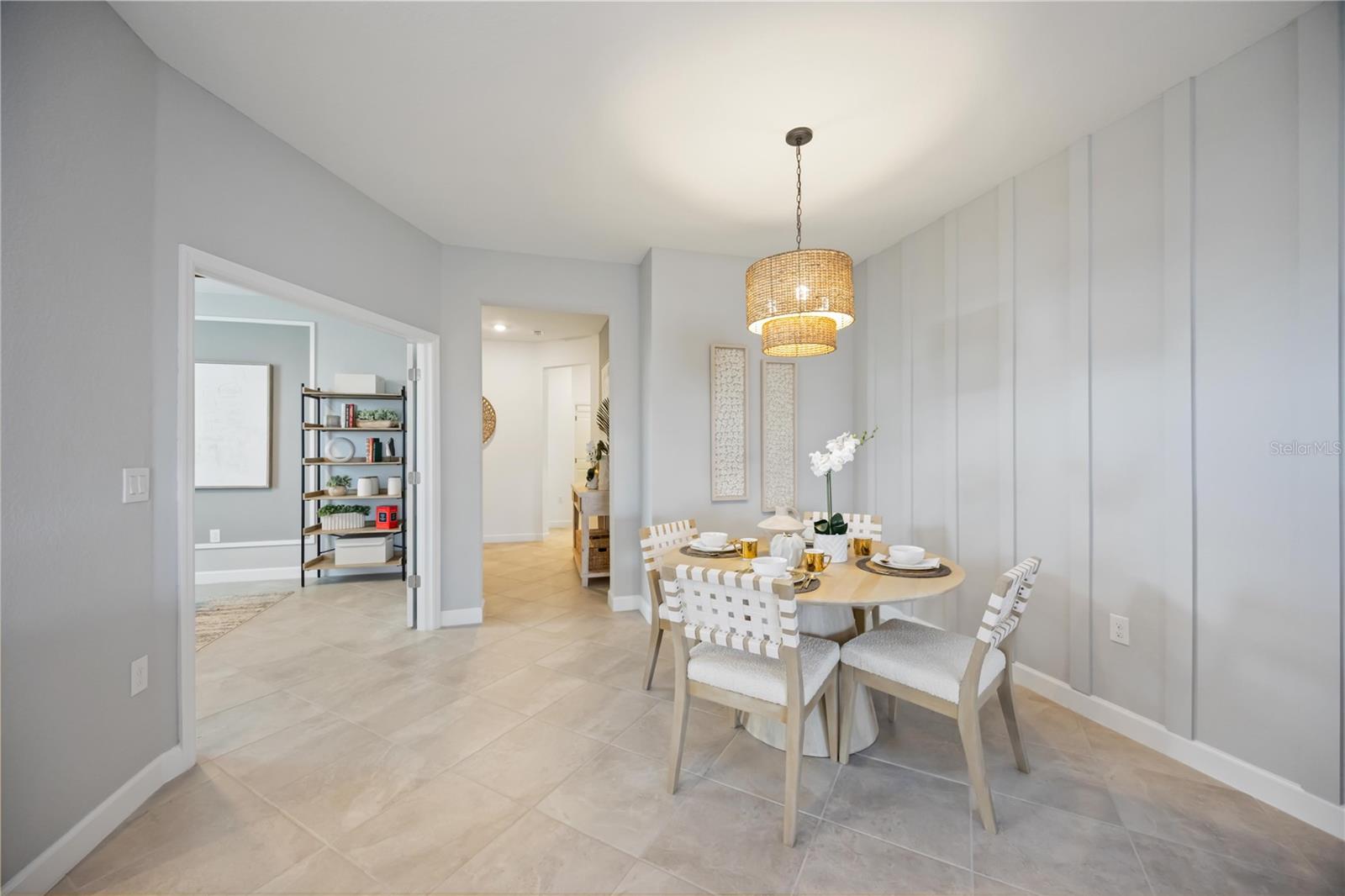 Image 14 of 57 For 8462 Water Lily Court