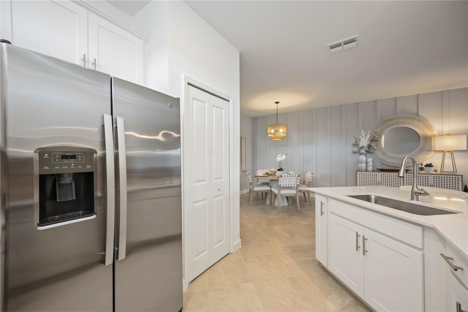 Image 24 of 57 For 8462 Water Lily Court