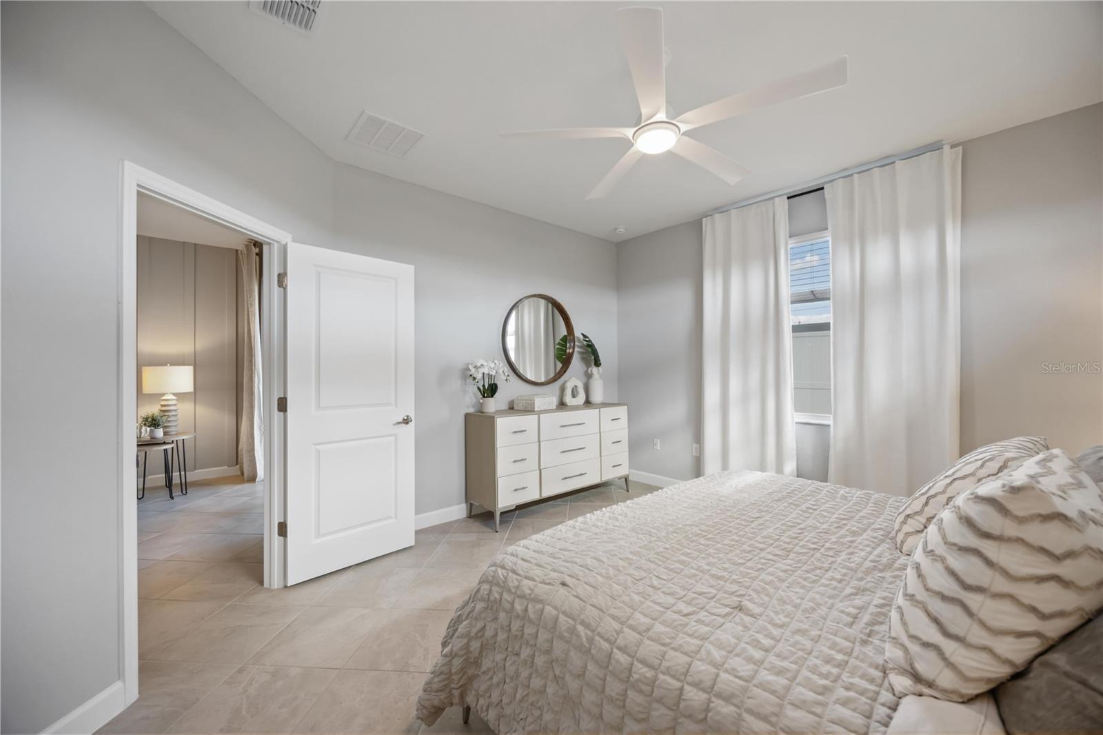 Image 28 of 57 For 8462 Water Lily Court