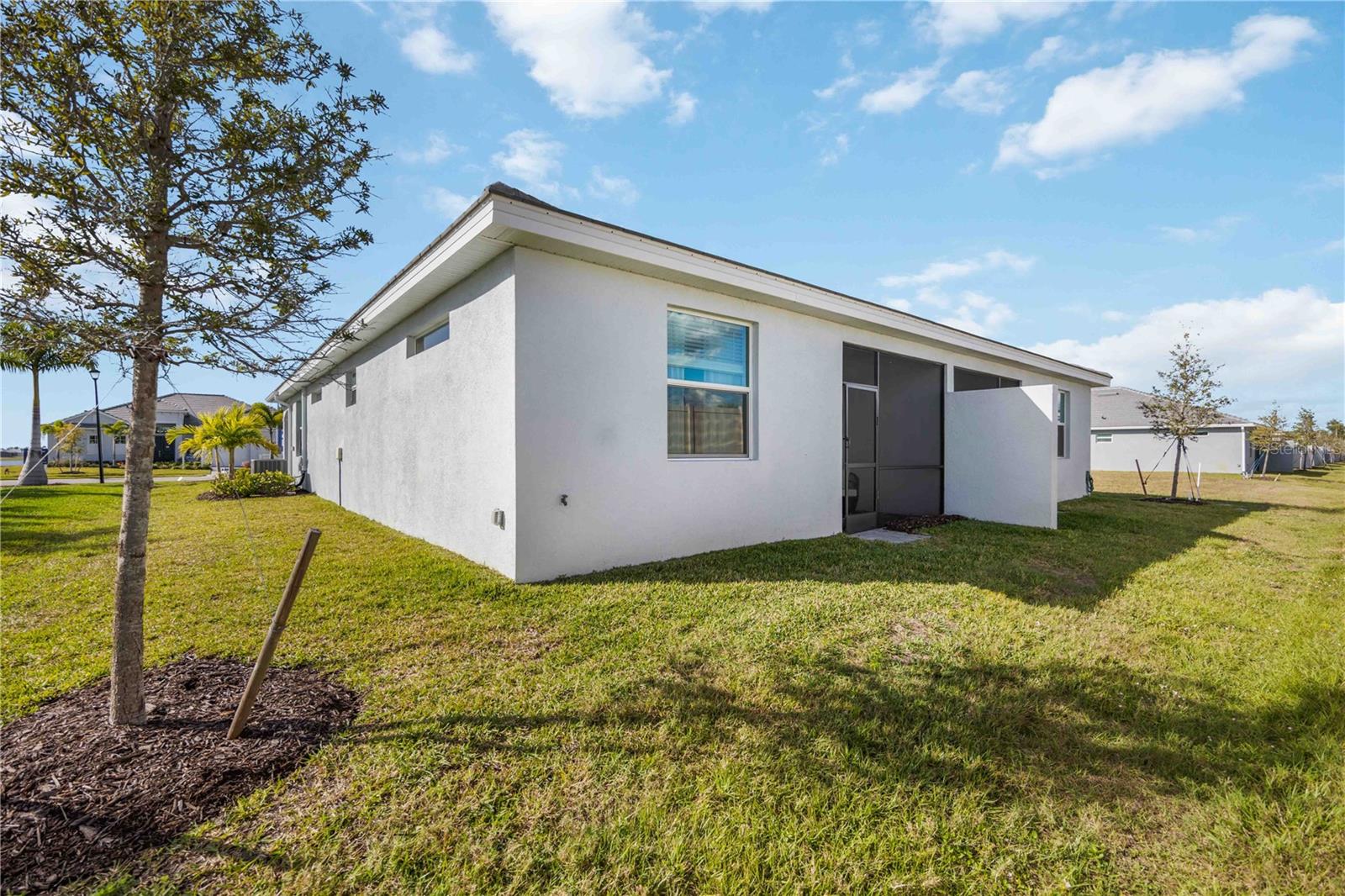 Image 43 of 57 For 8462 Water Lily Court