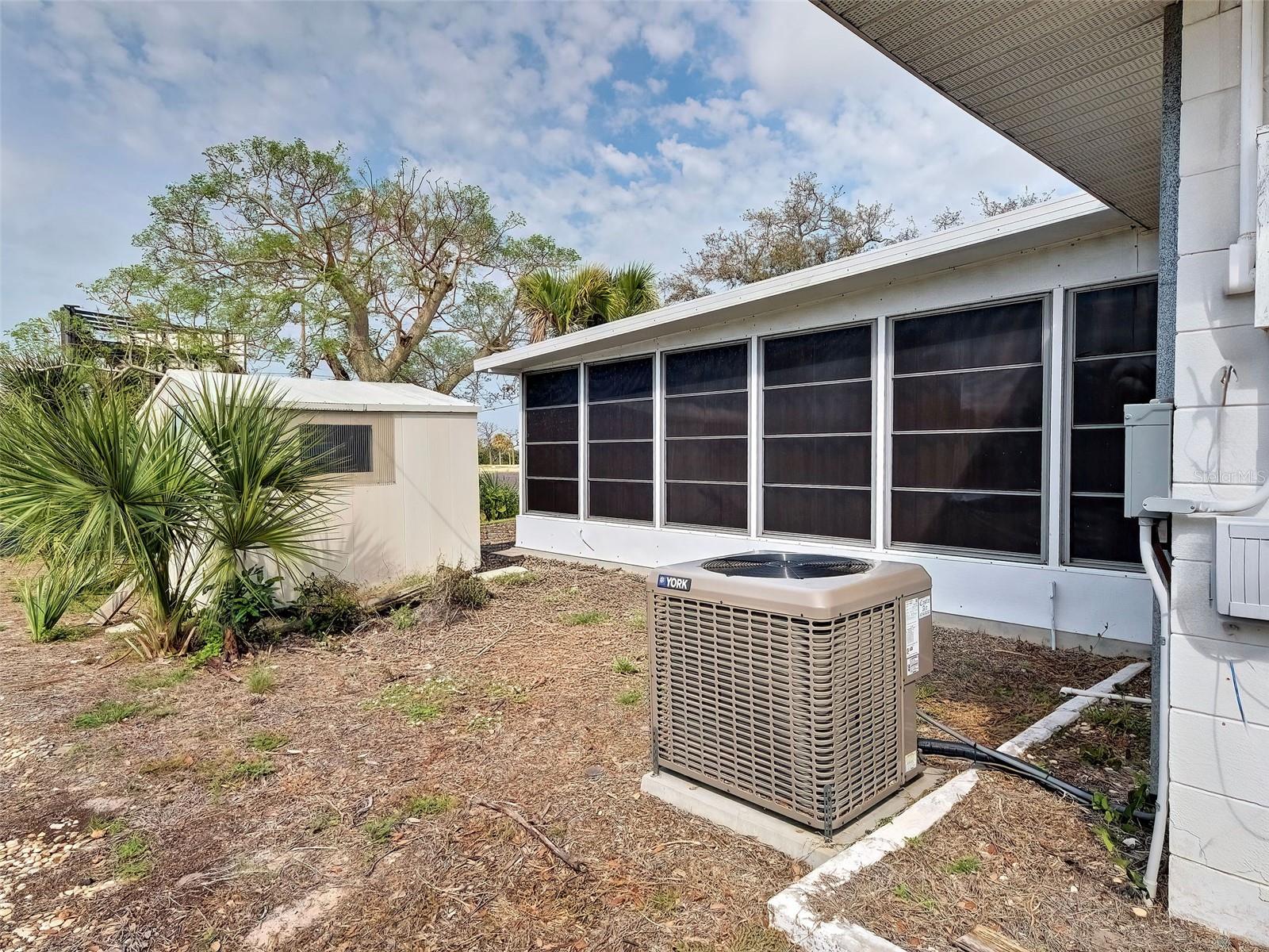 Image 6 of 33 For 25 Hillcrest Drive