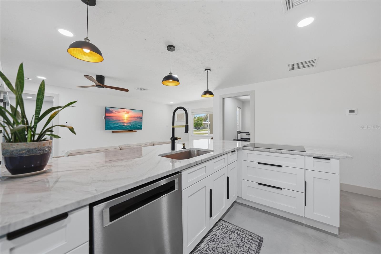 Image 10 of 60 For 113 Northshore Terrace