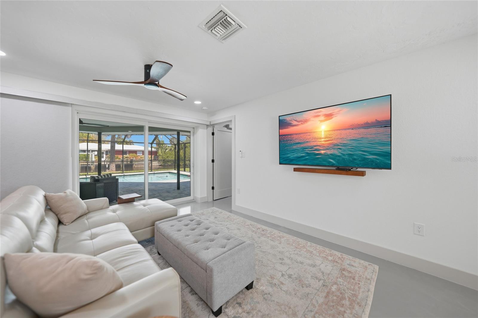 Image 7 of 60 For 113 Northshore Terrace