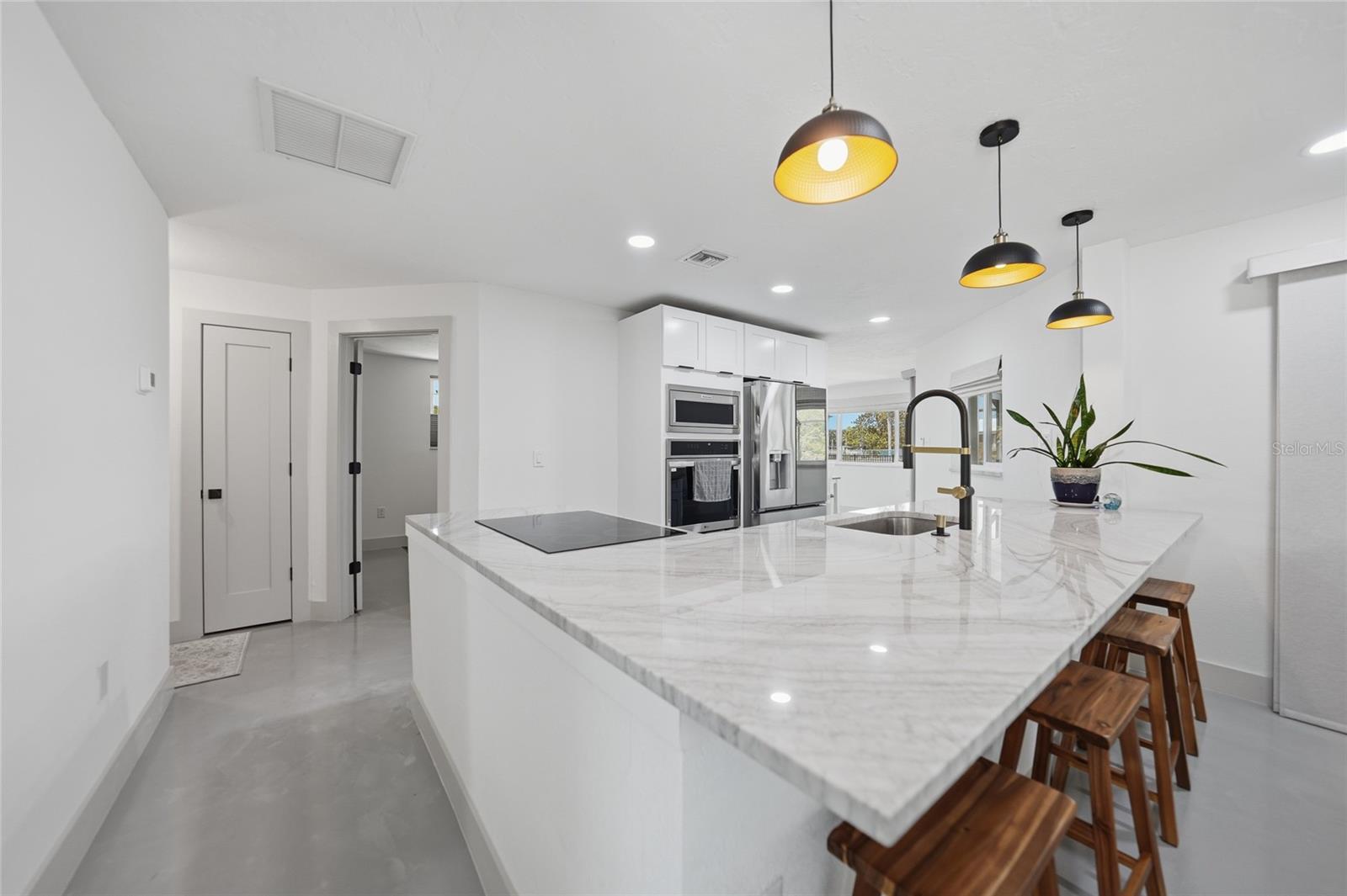 Image 9 of 60 For 113 Northshore Terrace