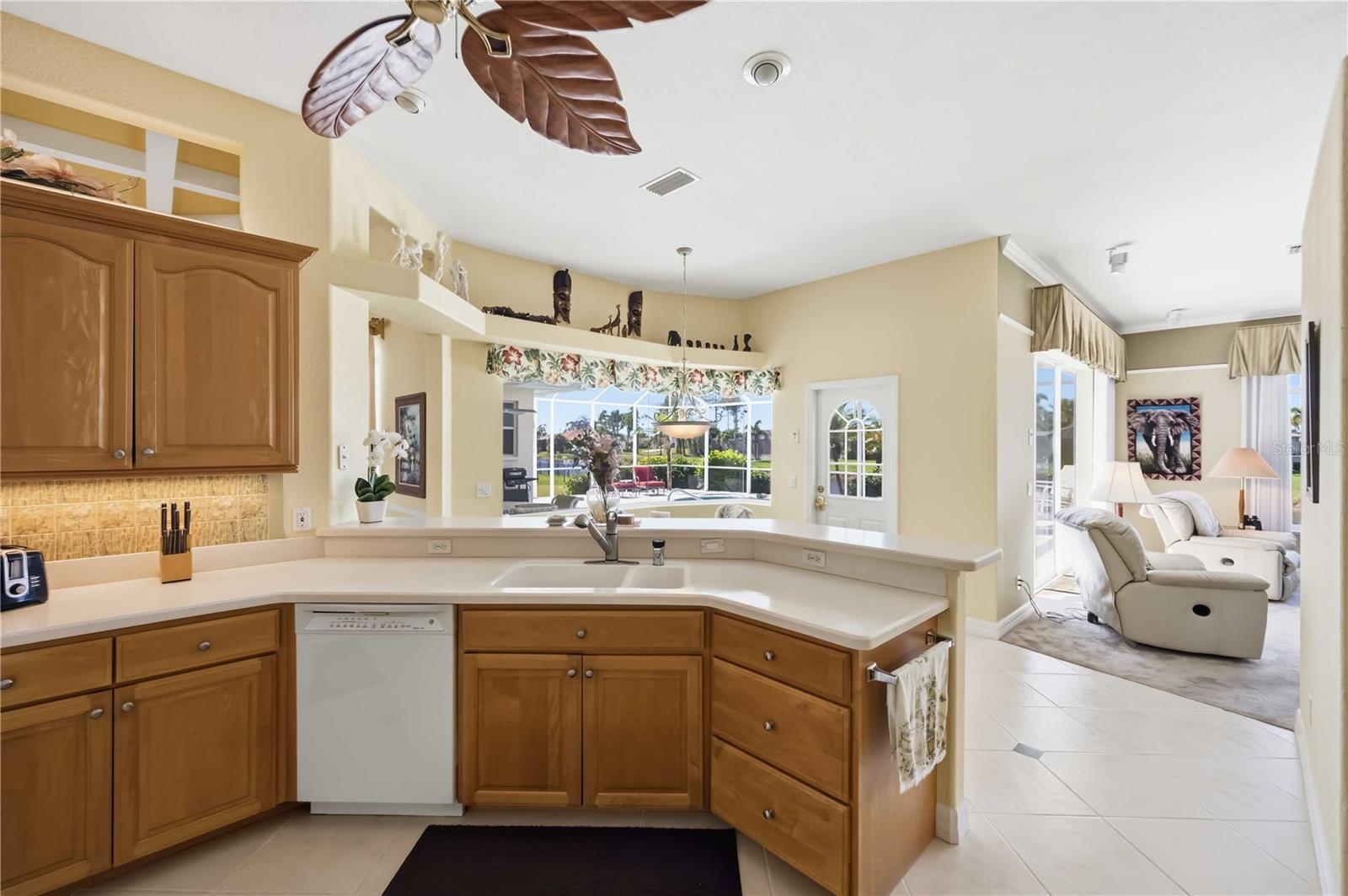 Image 13 of 75 For 1132 Boundary Boulevard