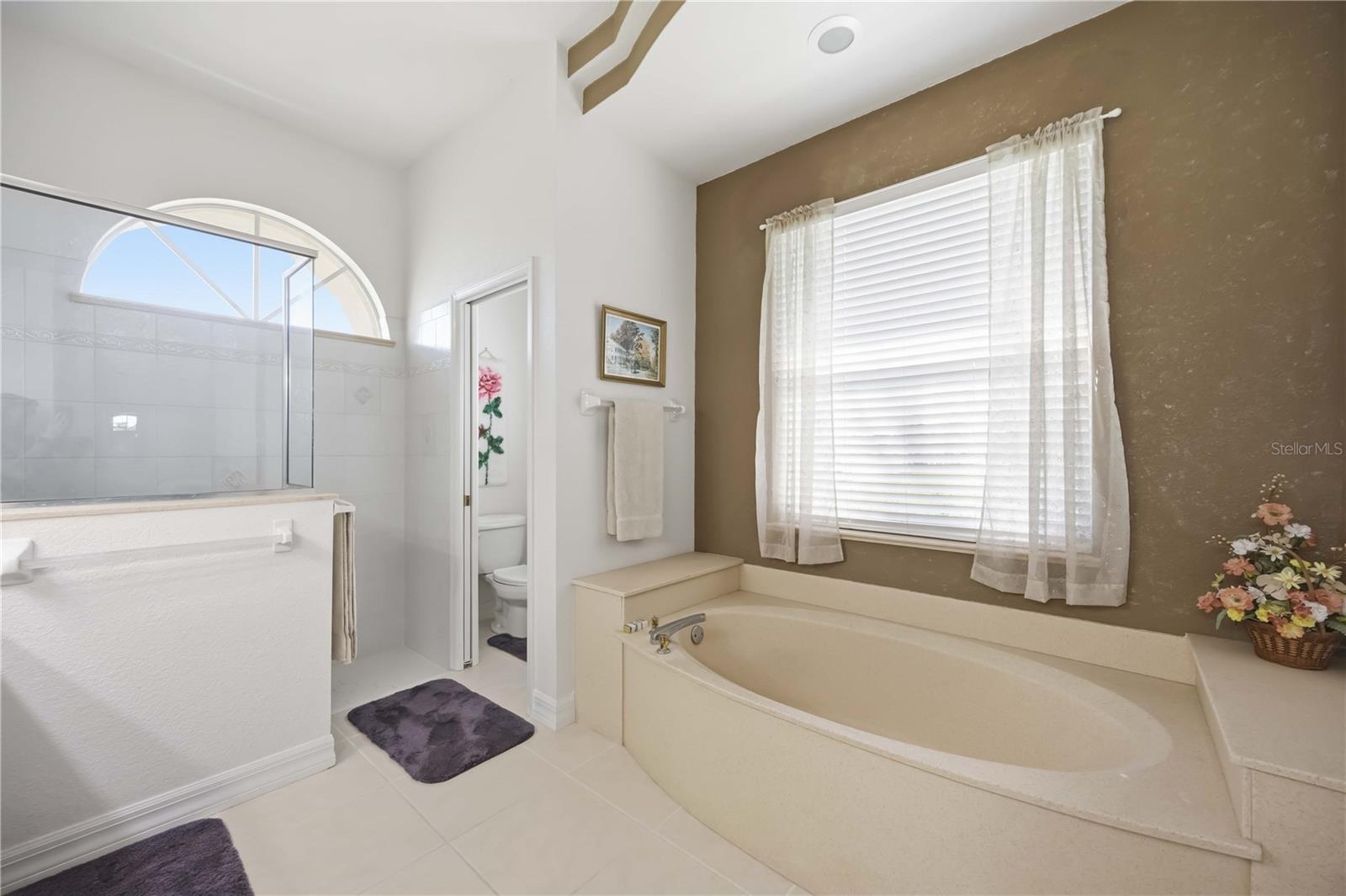 Image 32 of 75 For 1132 Boundary Boulevard