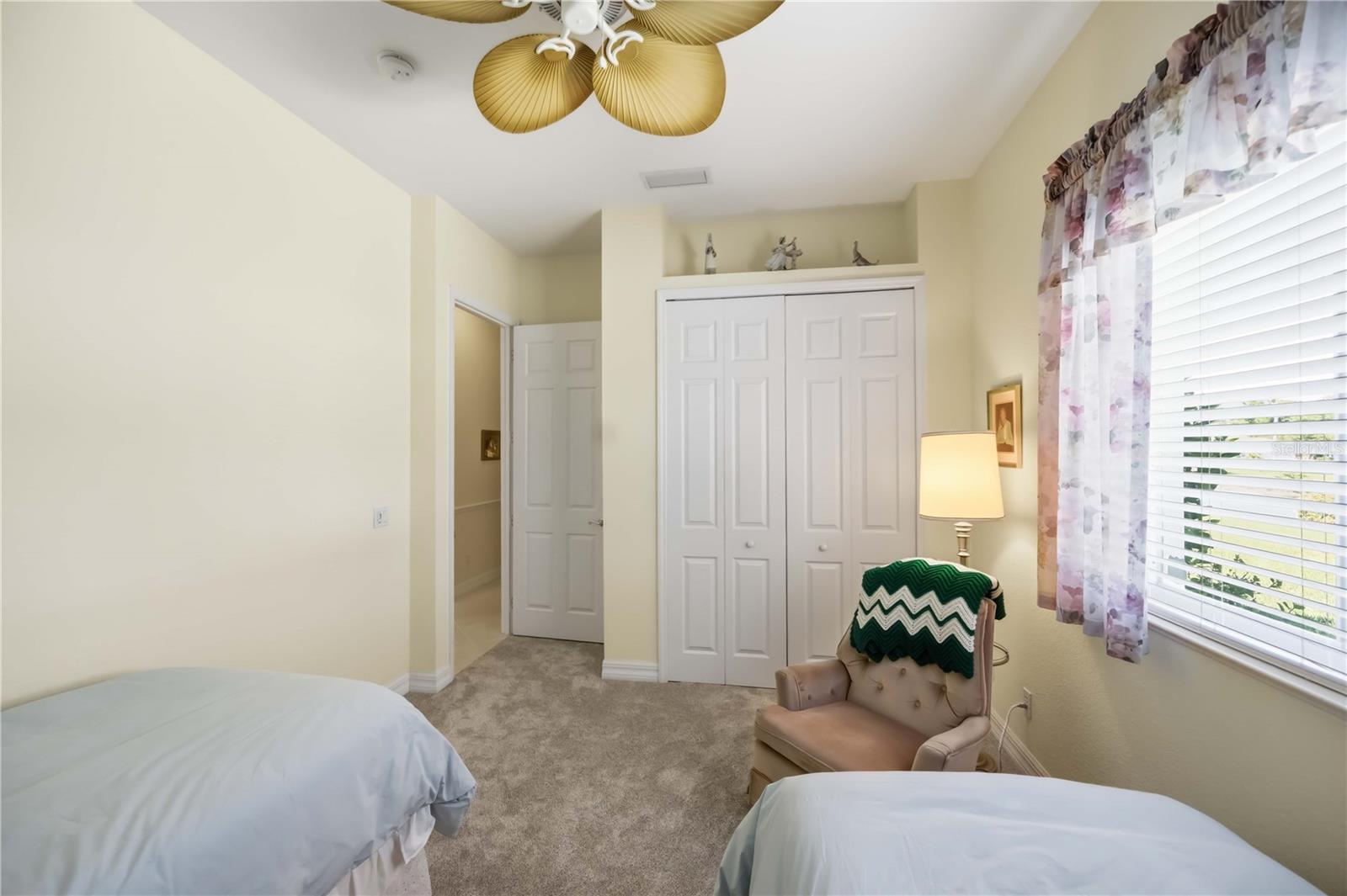 Image 36 of 75 For 1132 Boundary Boulevard