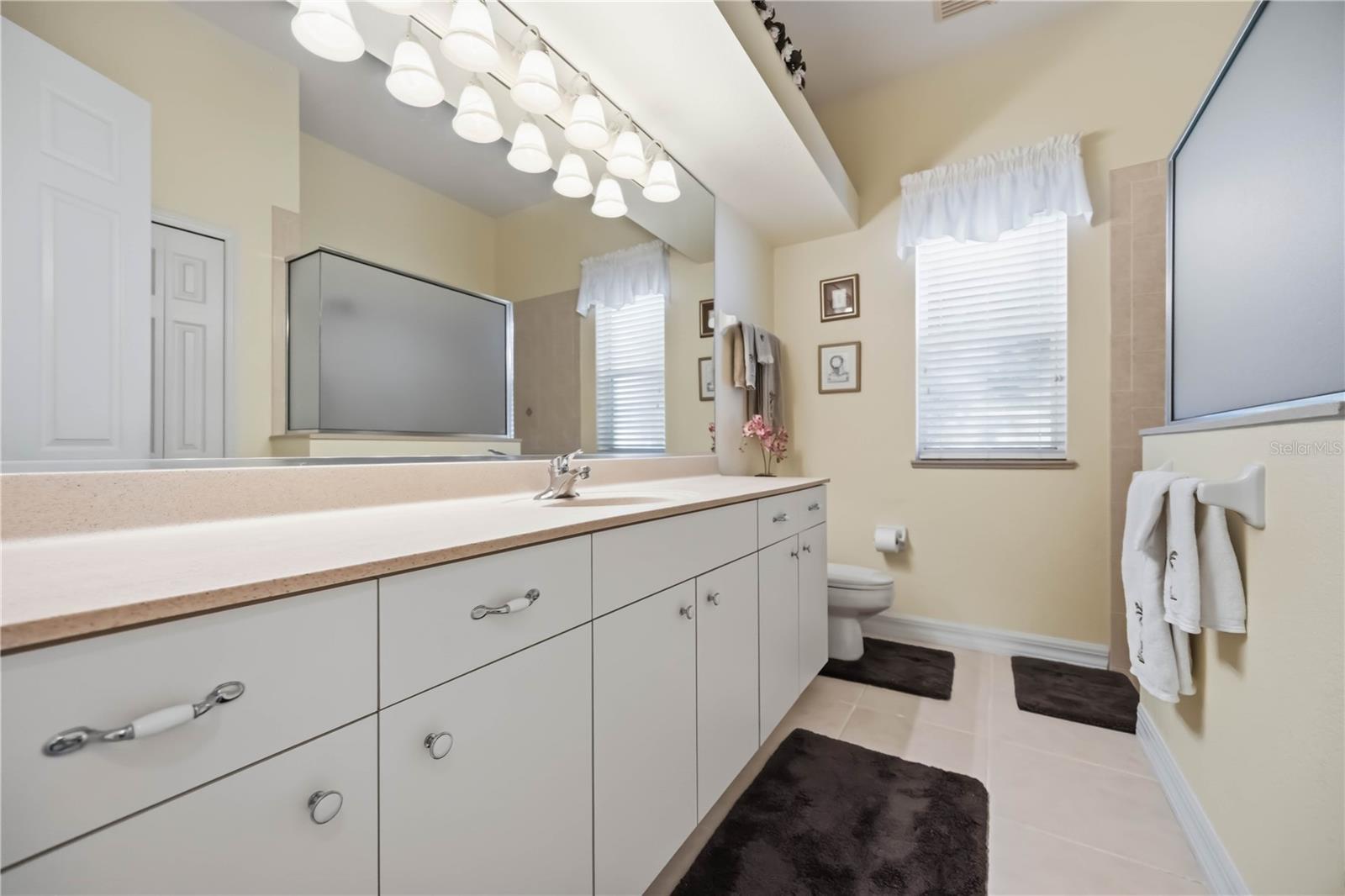 Image 38 of 75 For 1132 Boundary Boulevard