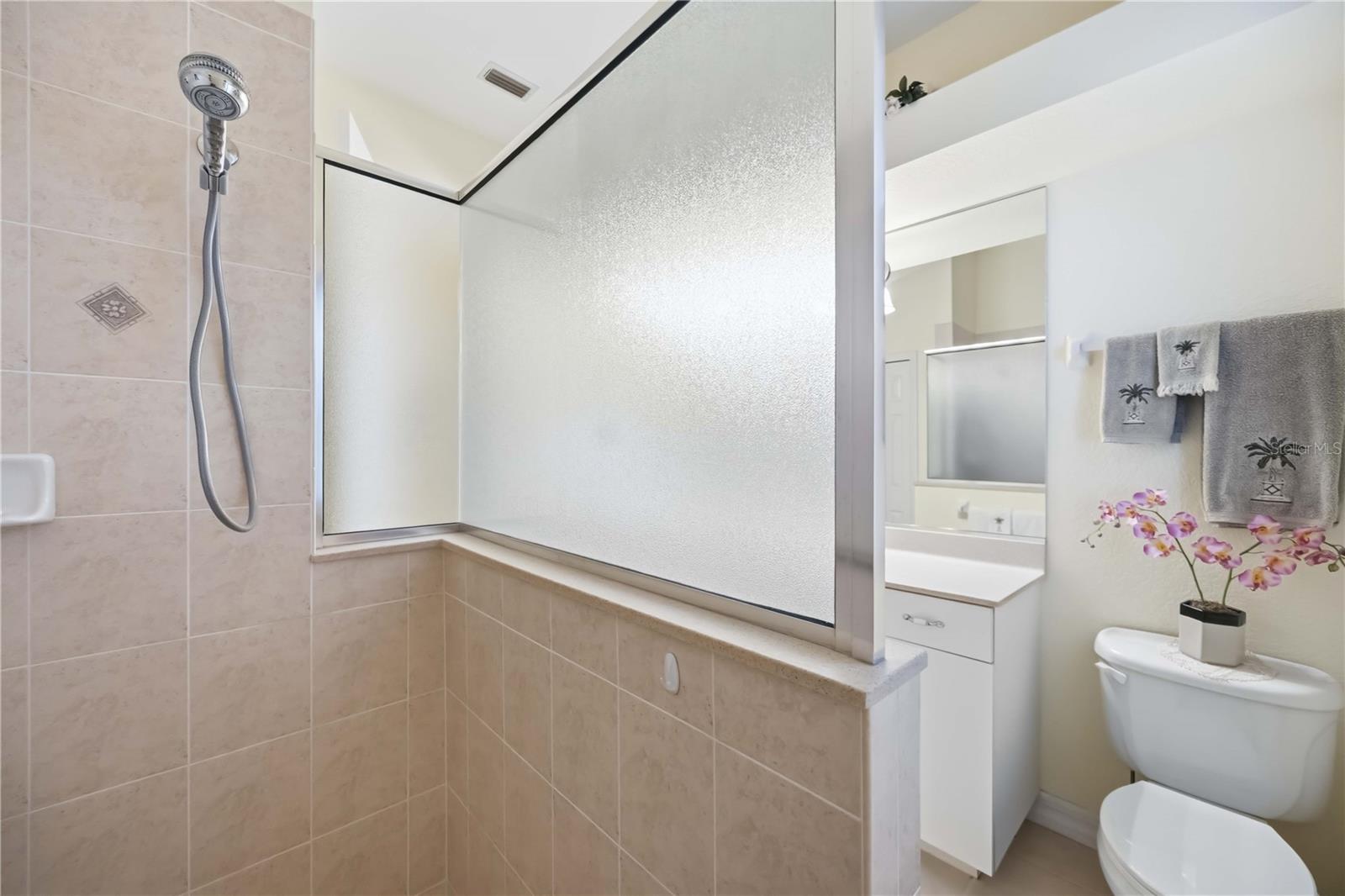 Image 39 of 75 For 1132 Boundary Boulevard