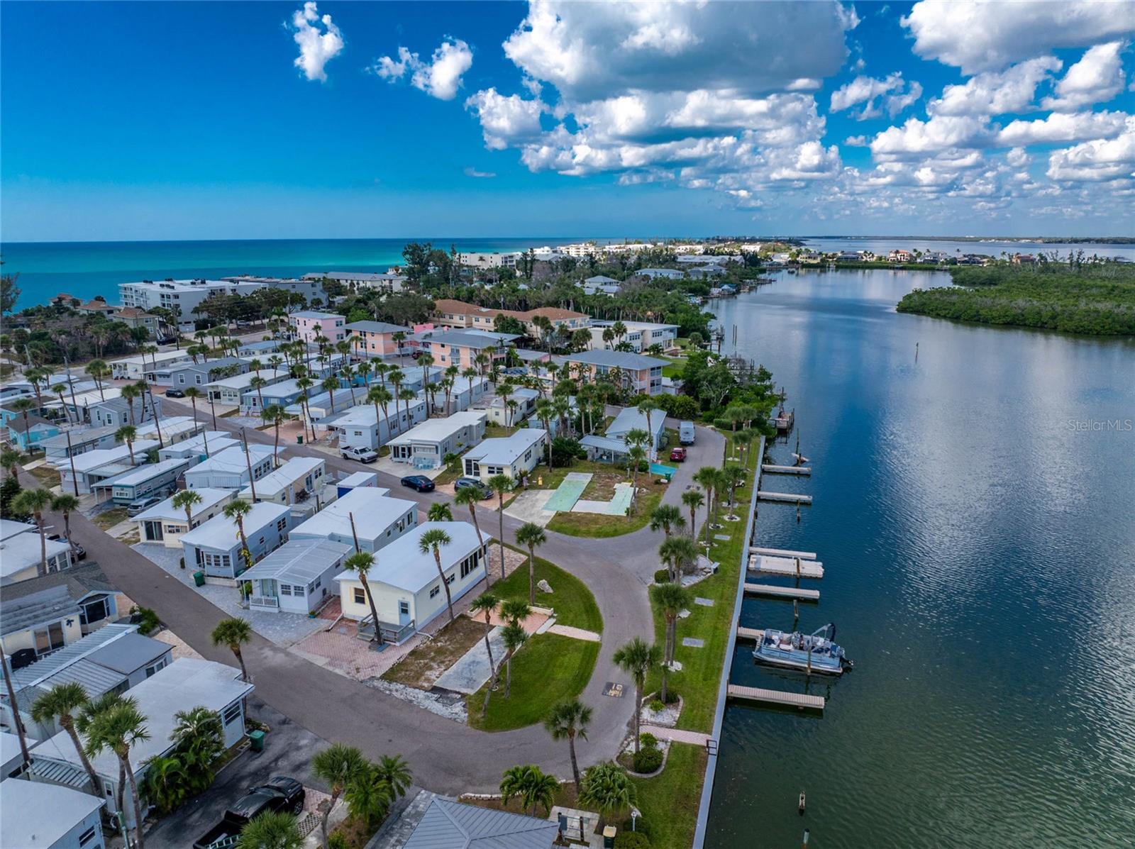 Image 18 of 22 For 410 Dije Street