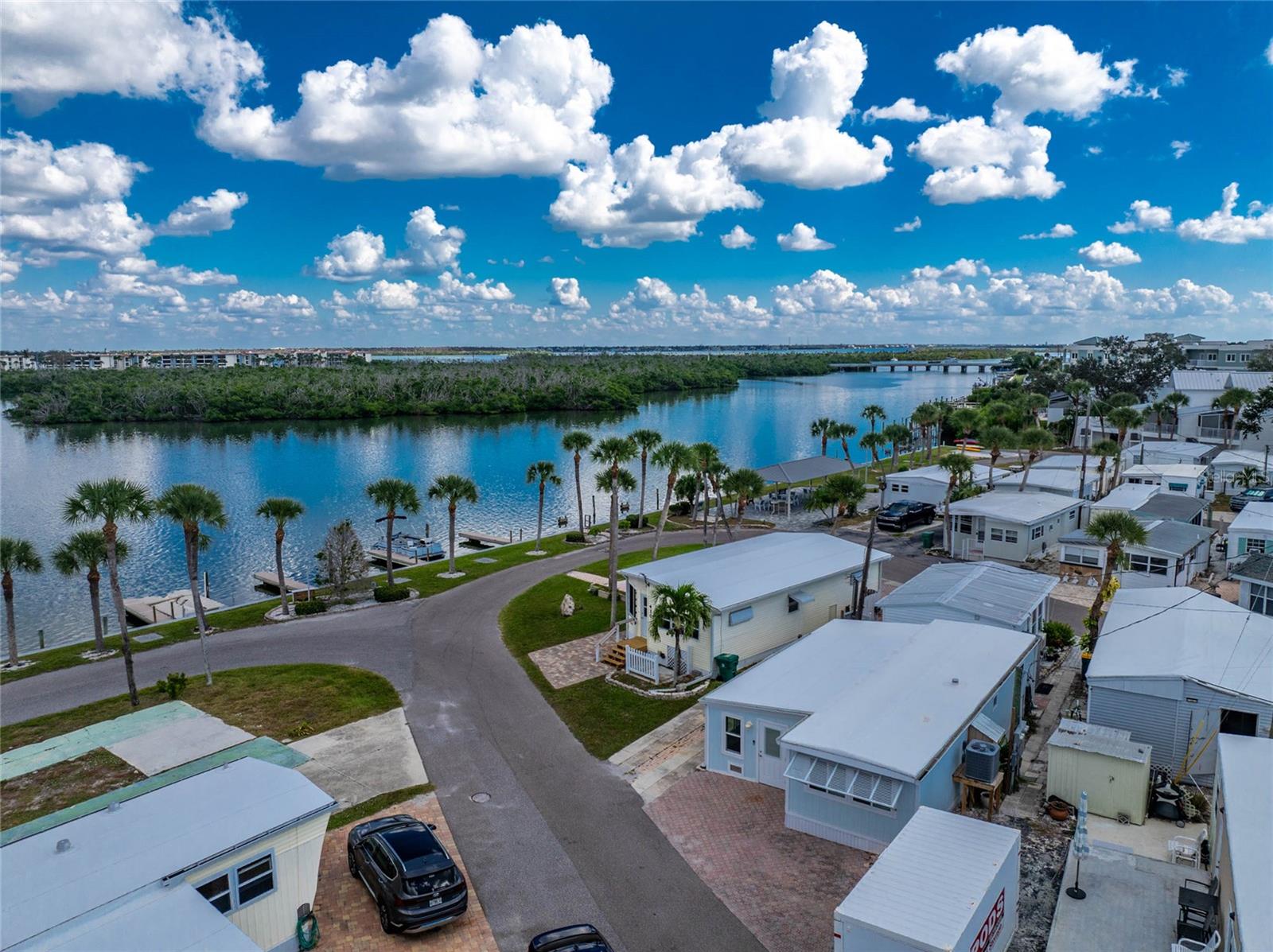 Image 20 of 22 For 410 Dije Street