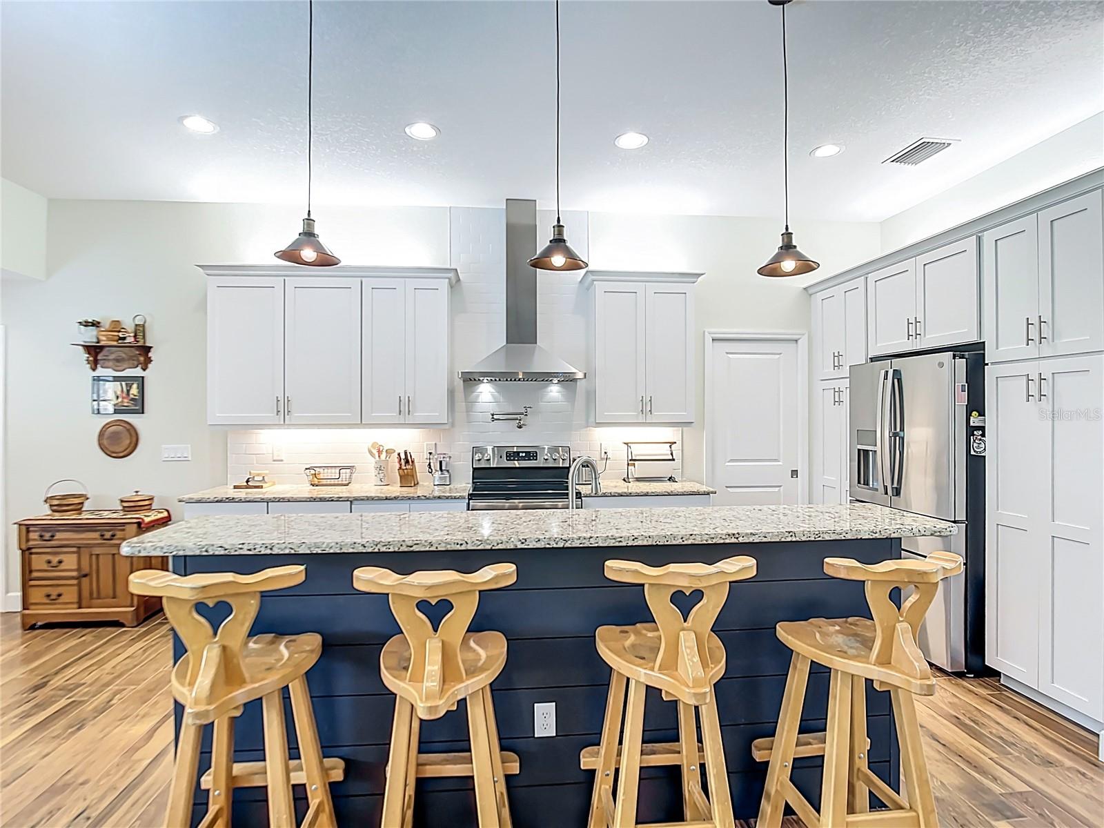 Image 13 of 49 For 239 Broadmoor Lane