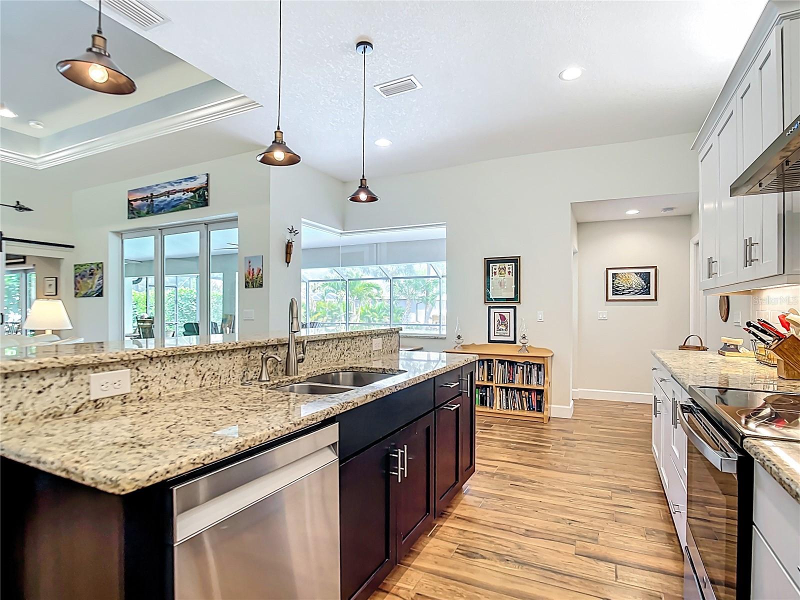 Image 15 of 49 For 239 Broadmoor Lane