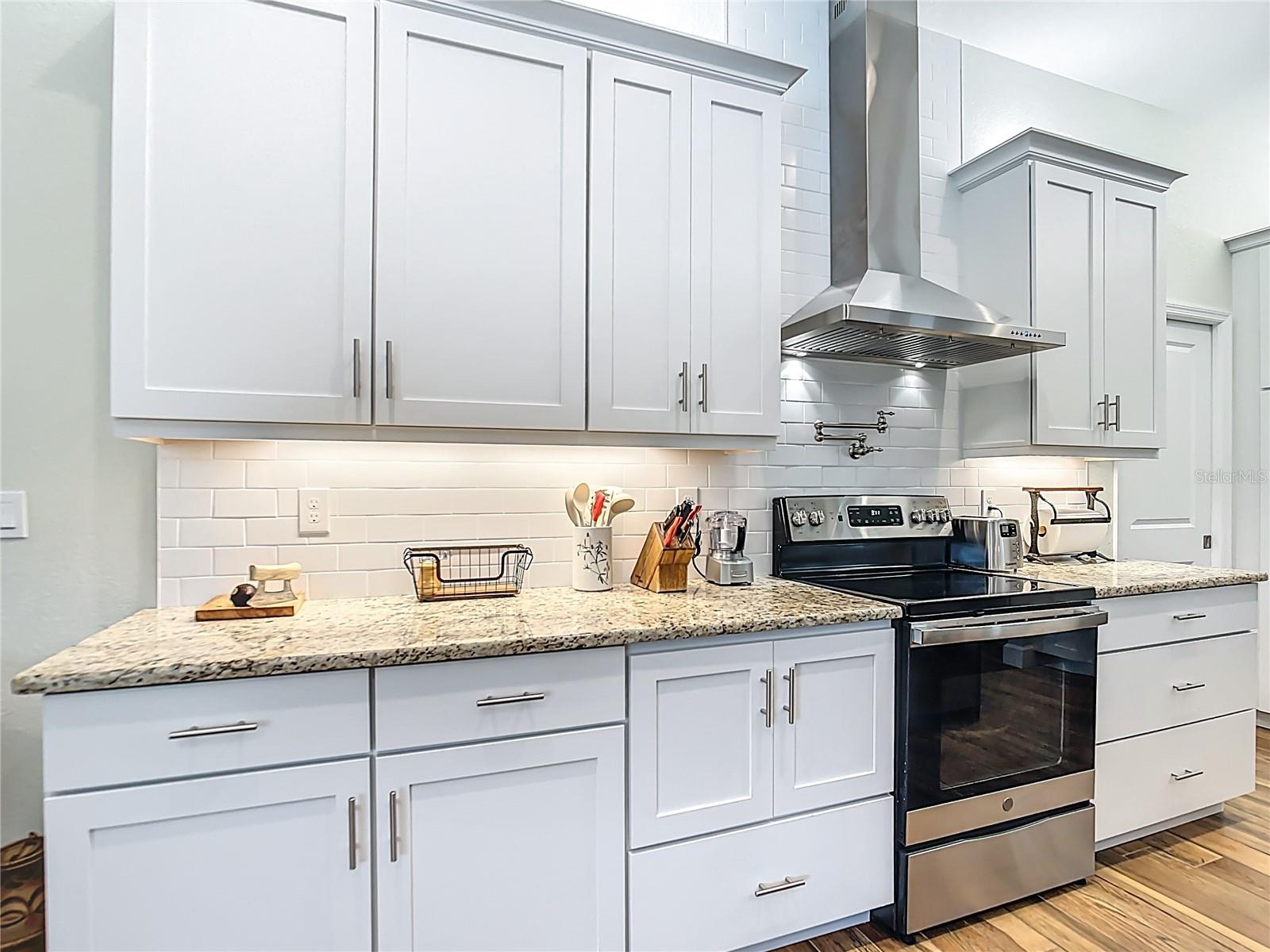 Image 16 of 49 For 239 Broadmoor Lane