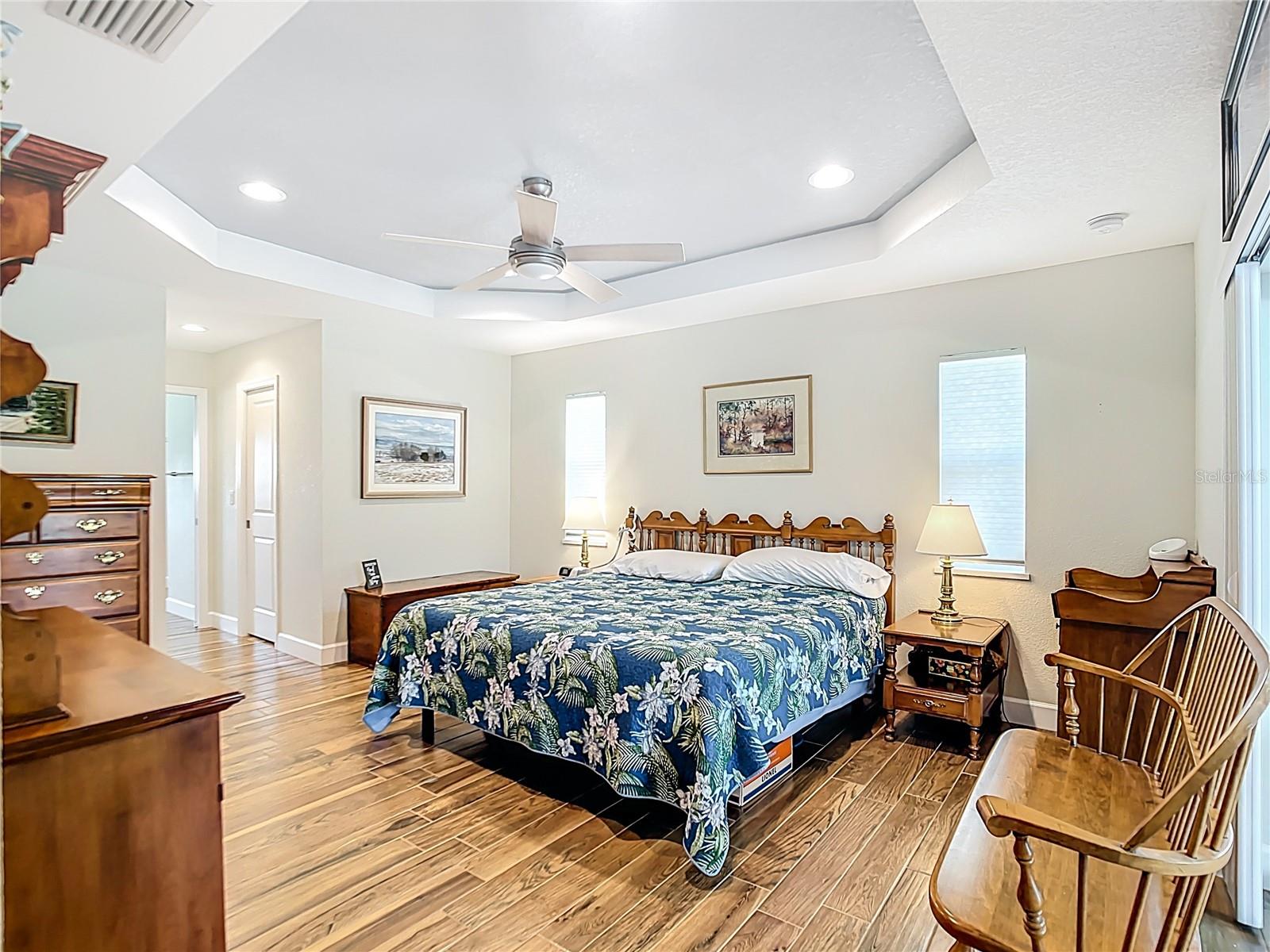 Image 19 of 49 For 239 Broadmoor Lane