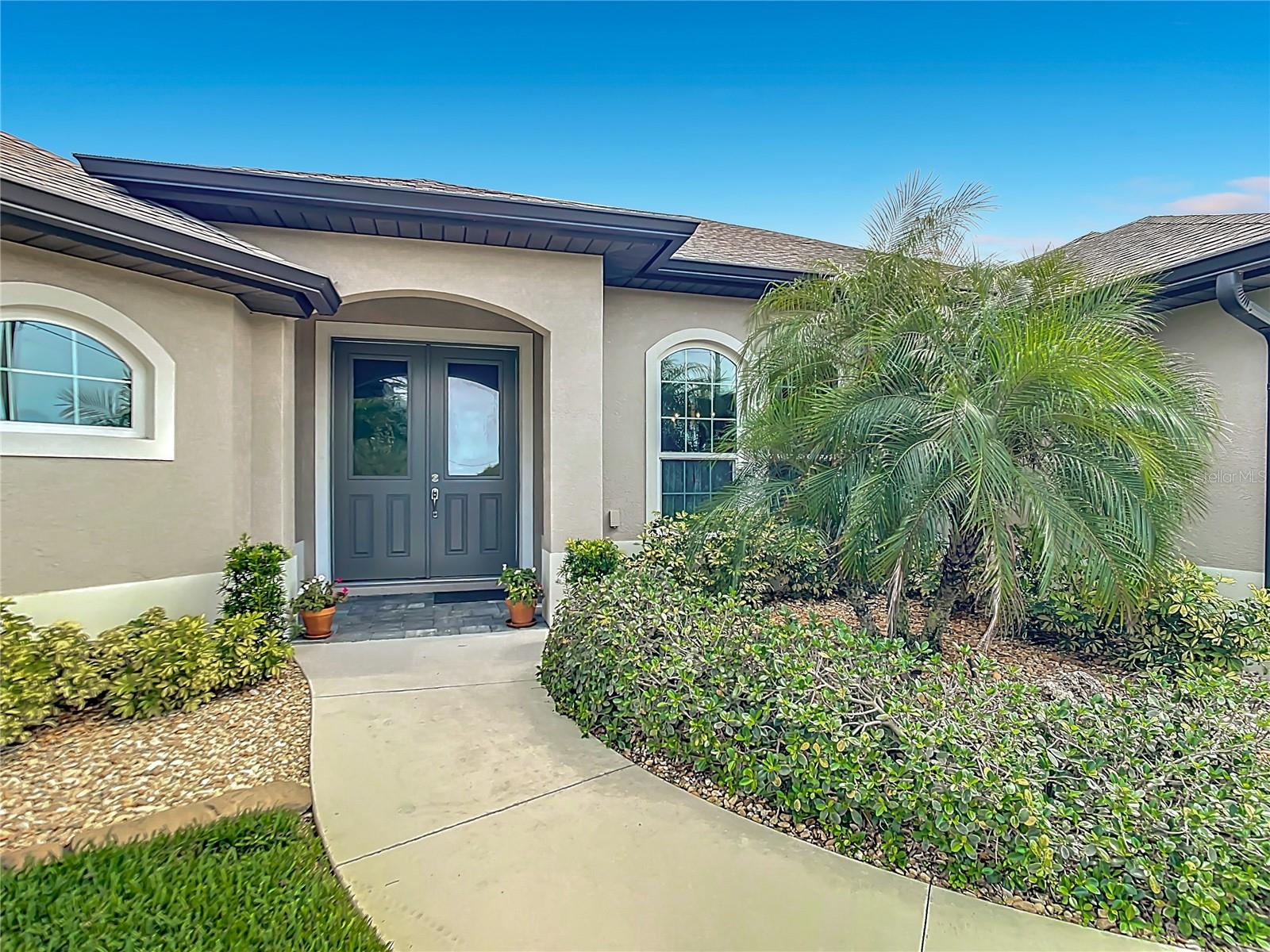 Image 2 of 49 For 239 Broadmoor Lane