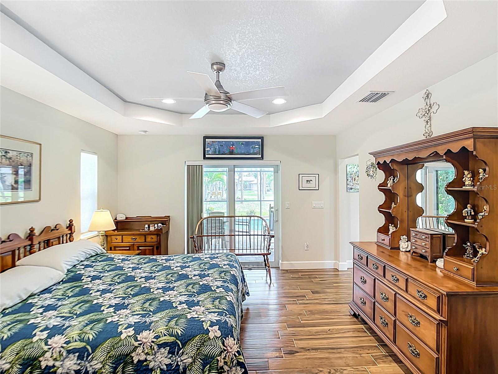 Image 20 of 49 For 239 Broadmoor Lane