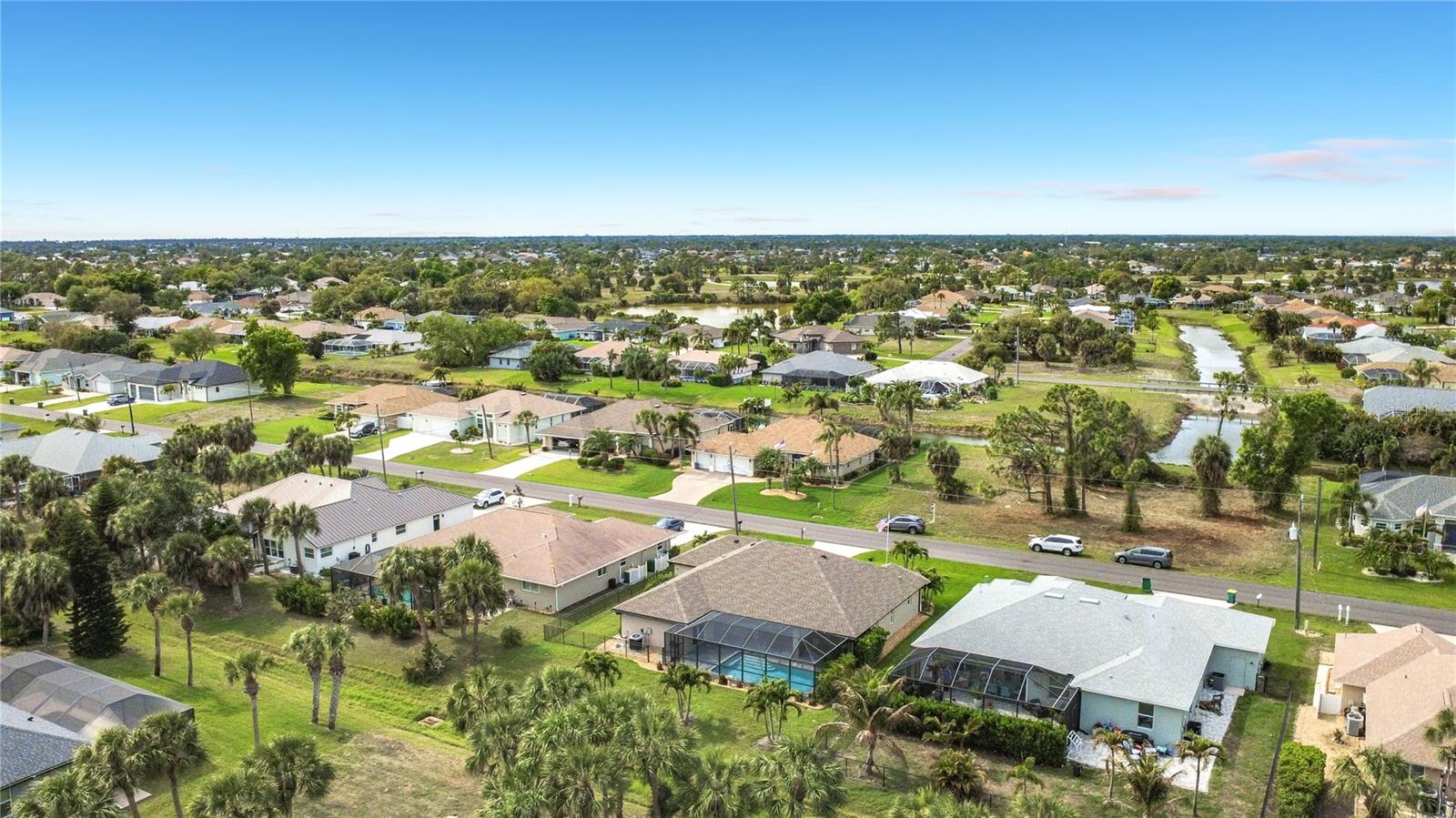 Image 43 of 49 For 239 Broadmoor Lane