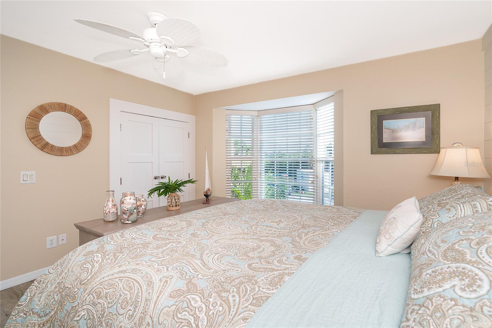 Image 22 of 39 For 7446 Palm Island Drive 3511