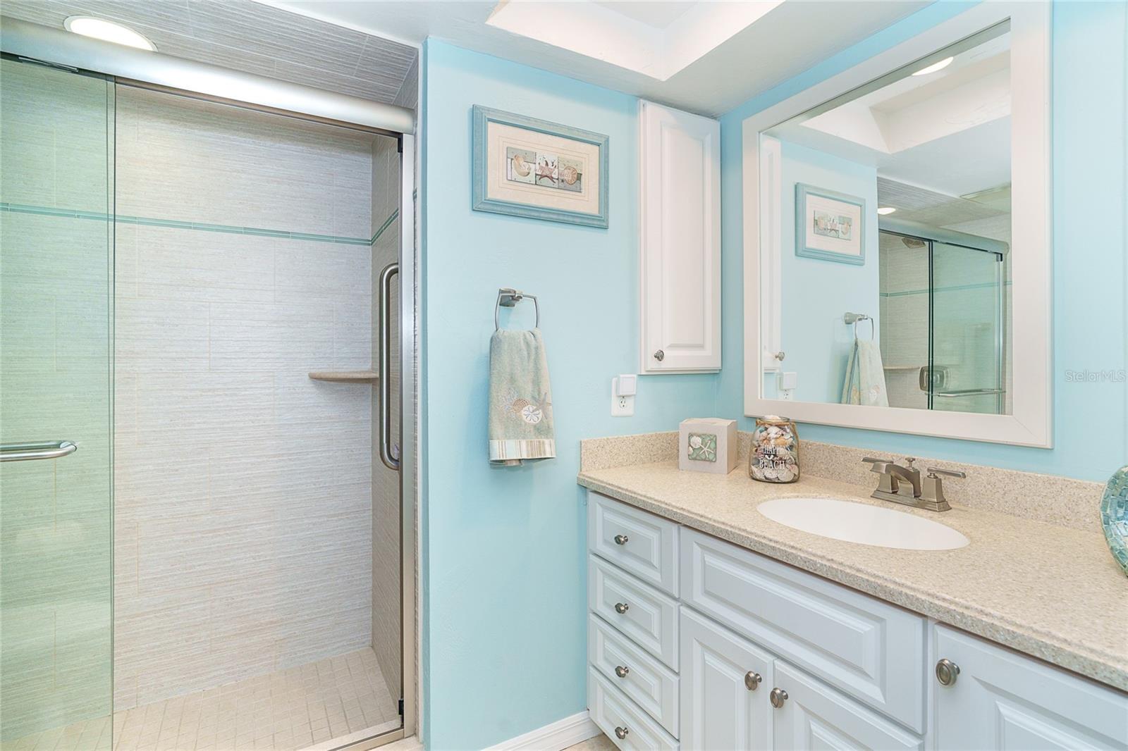 Image 23 of 39 For 7446 Palm Island Drive 3511