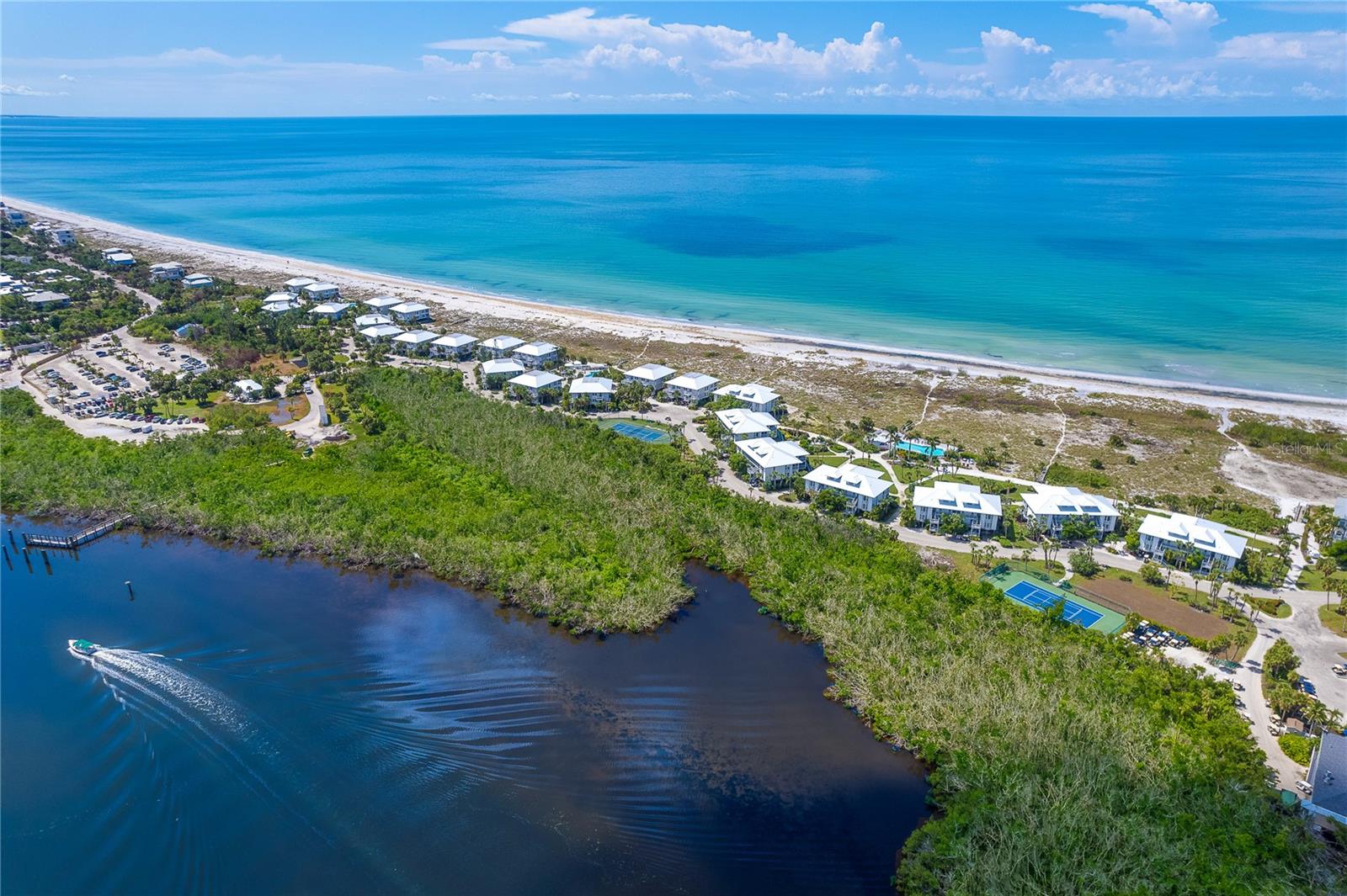 Image 27 of 39 For 7446 Palm Island Drive 3511