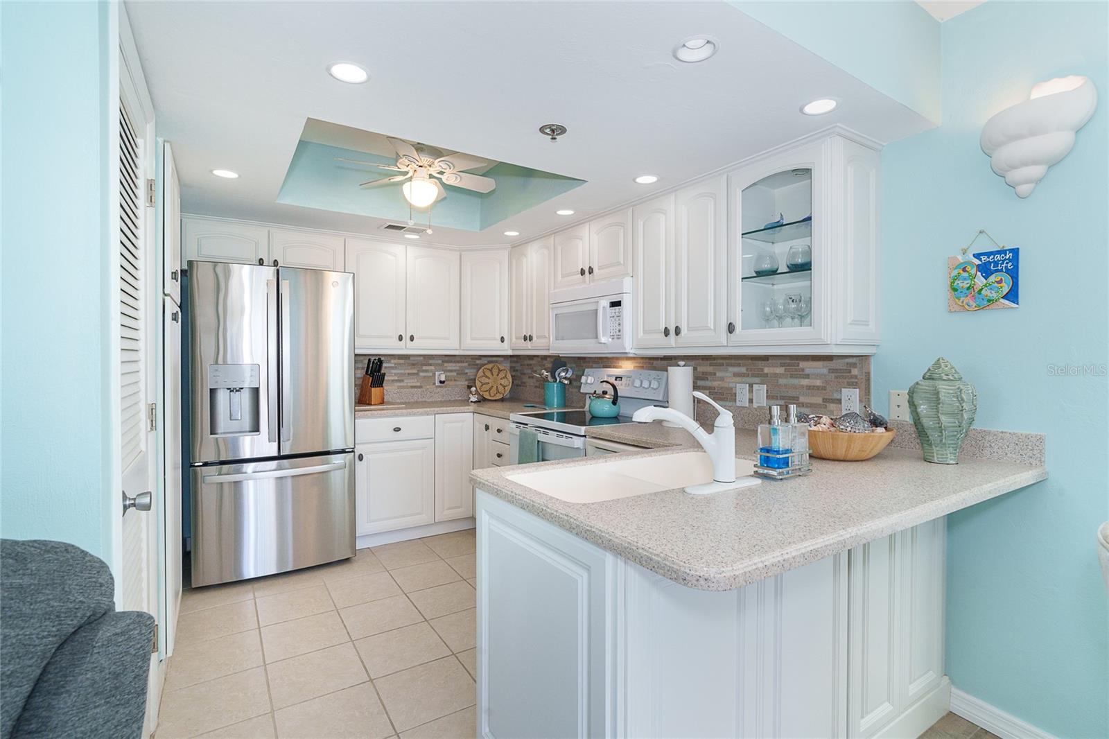 Image 9 of 39 For 7446 Palm Island Drive 3511